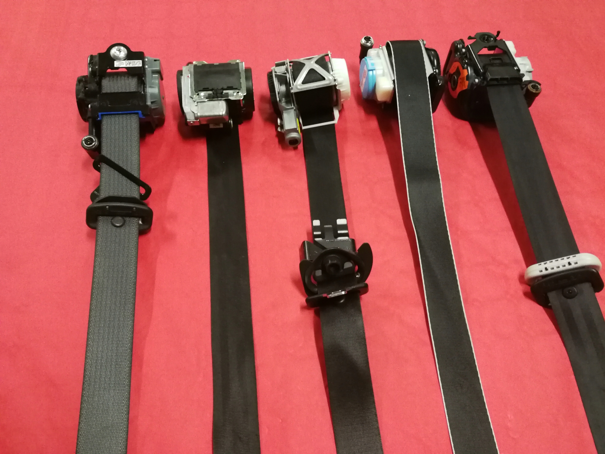 PASY BEZPIECZENSTWA NAPRAWA REGENERACJA AIRBAG Part number 213