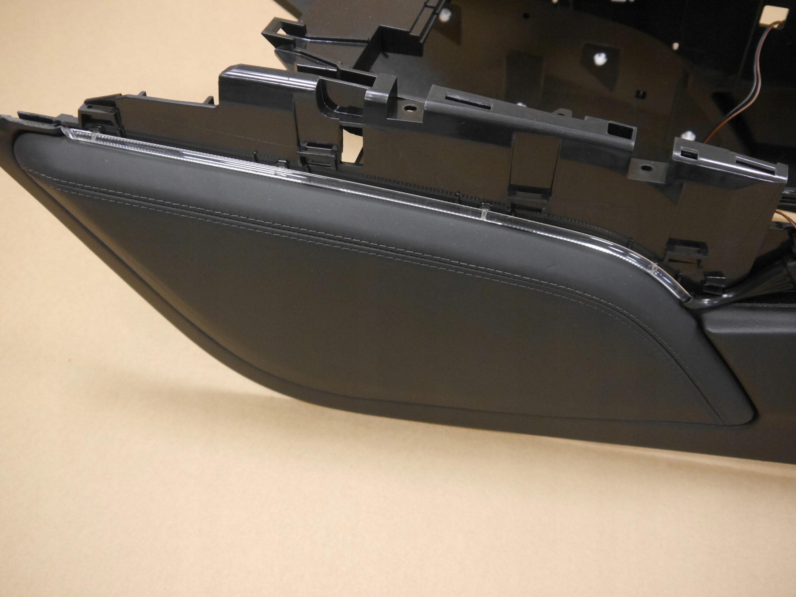 Audi A6 A7 4G подлокотник кожа led
