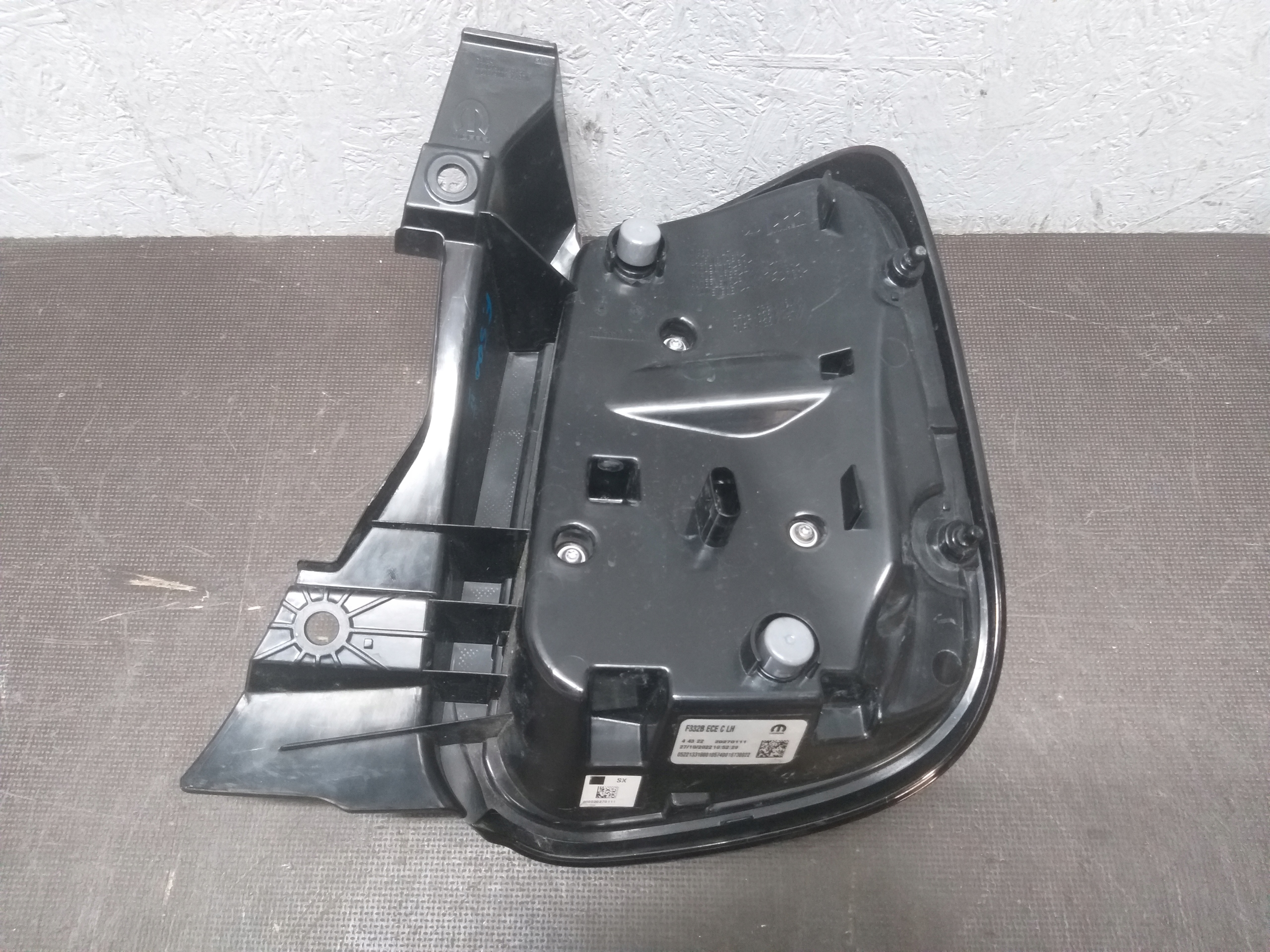 LIGHT REAR PART LEFT FIAT 500 II 2 LED F332BECE C