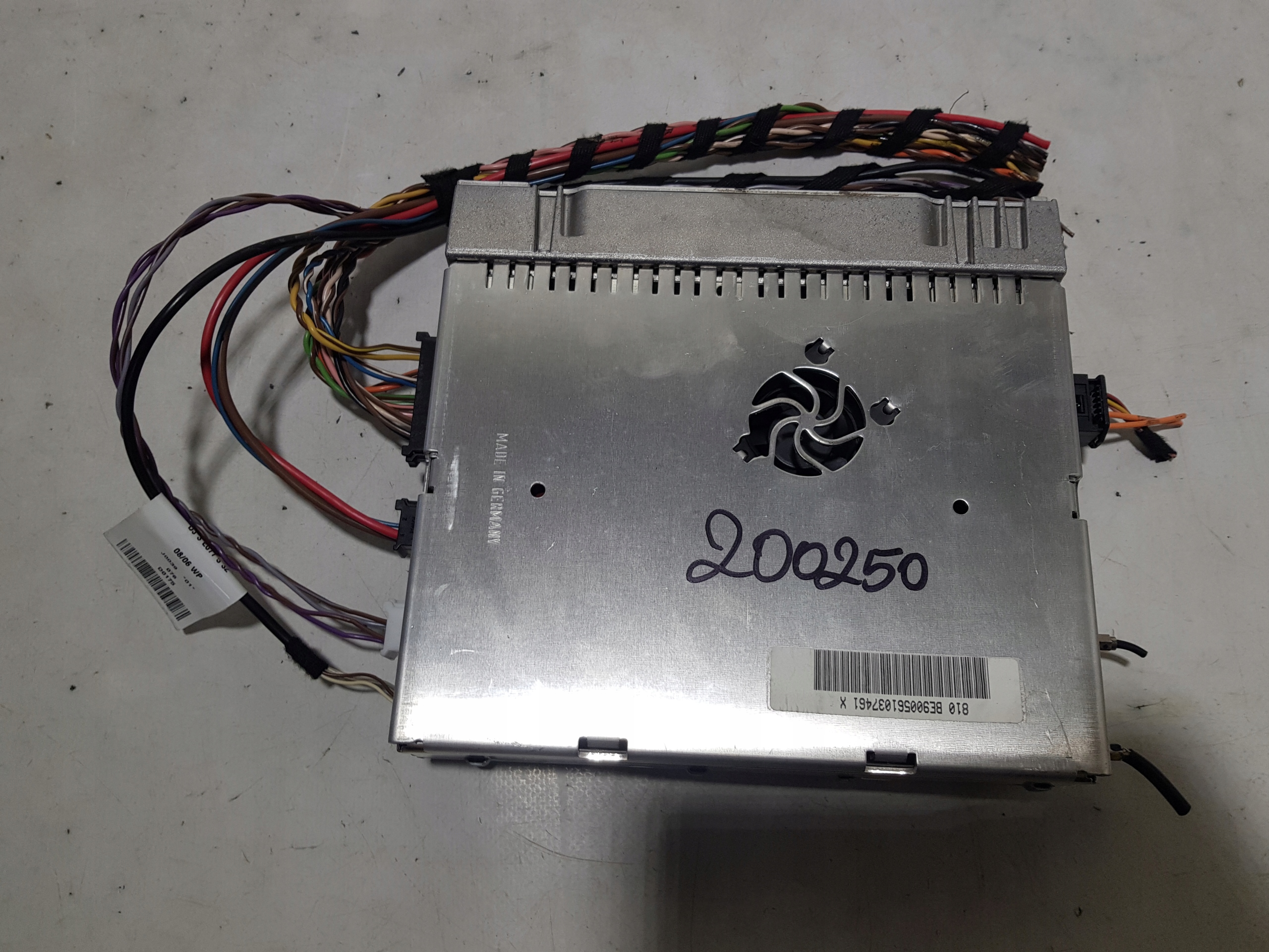 amplifier HARMAN KARDON BECKER MERCEDES CLS W219 W211 A2118704089