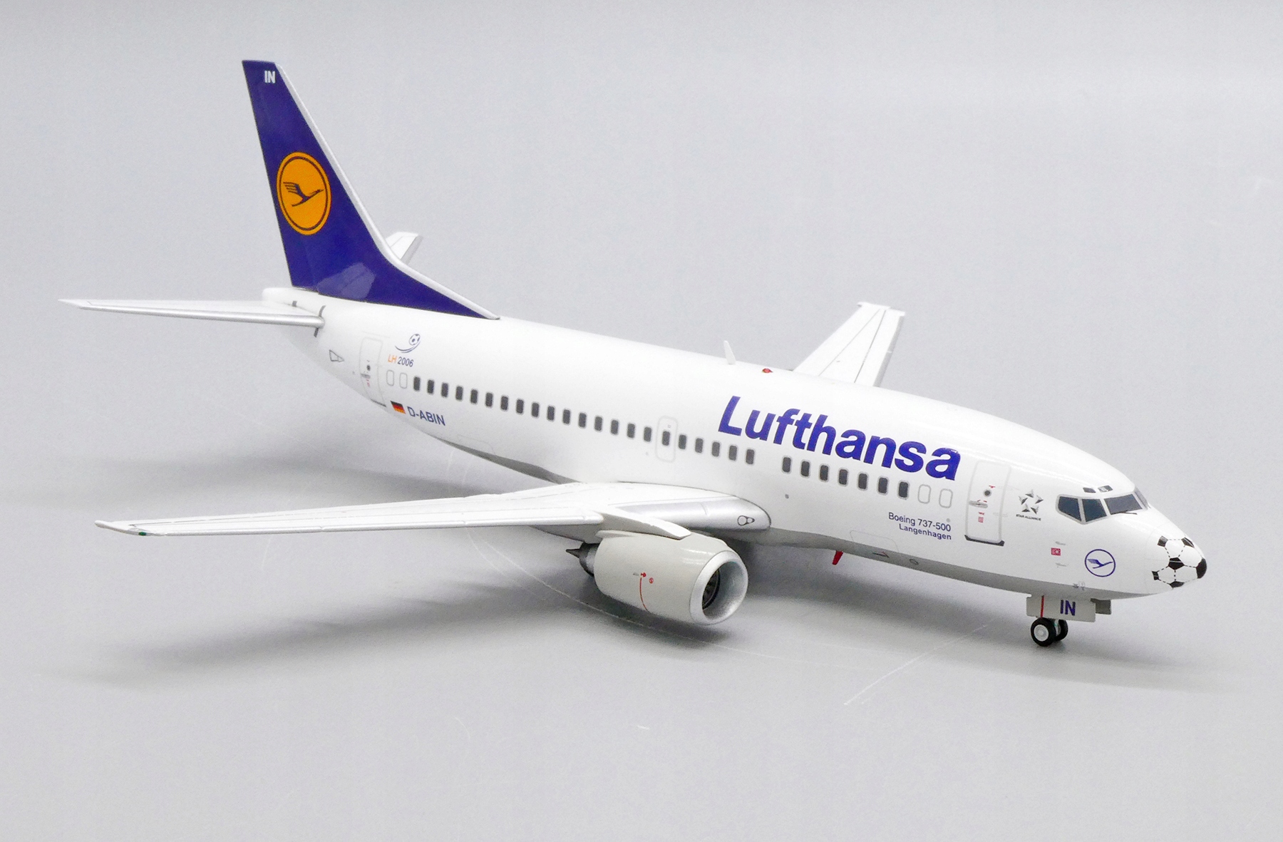 Model letadla Boeing 737-500 Lufthansa 1:200 D-abin Jc Wings