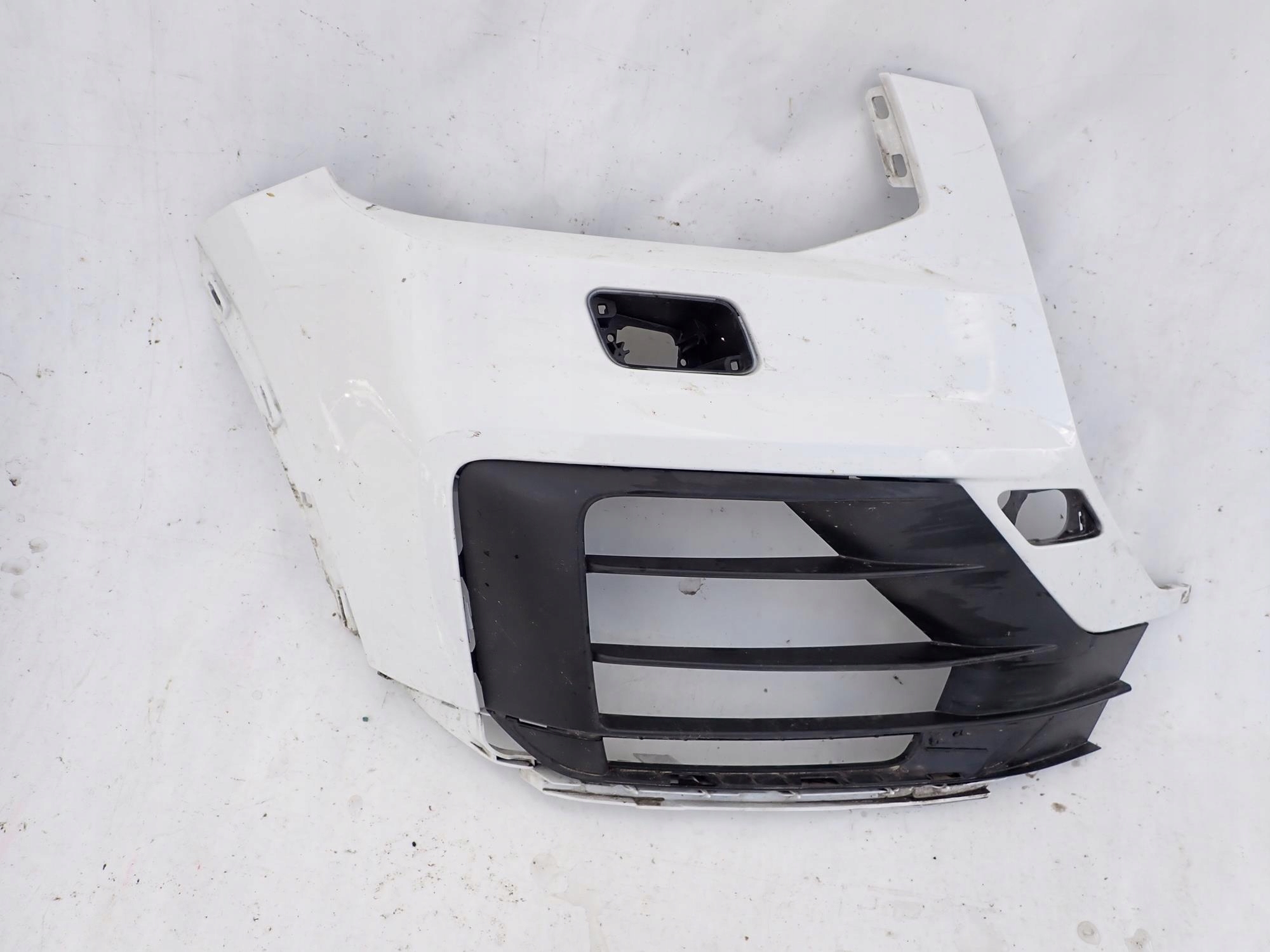 AUDI Q2 16-20 BOK of a bumper right front washer