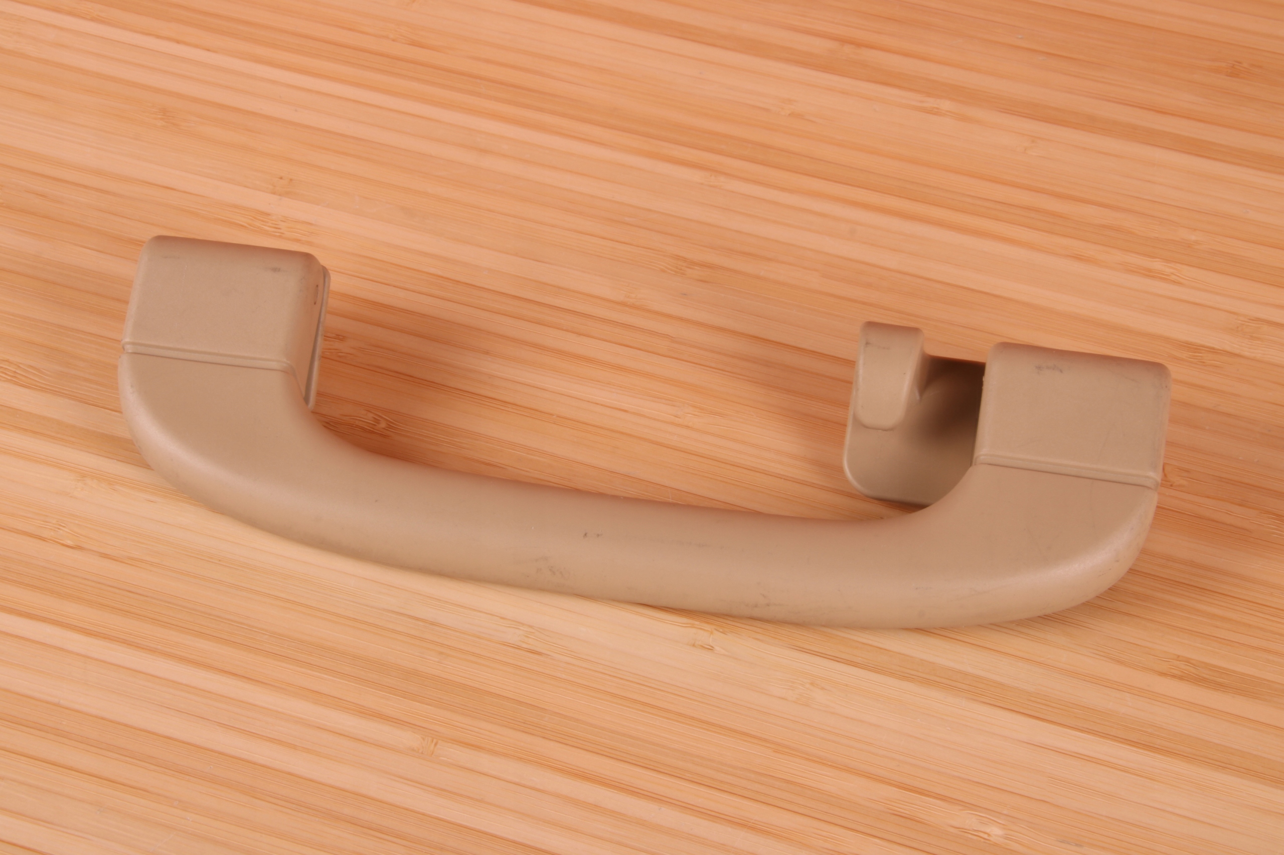 BMW E81 E87 E90 E91 E60 E61 RĄCZKA UCHWYT PODSUFITKI PRAWY TYŁ 9143530 Numer katalogowy części 9143530