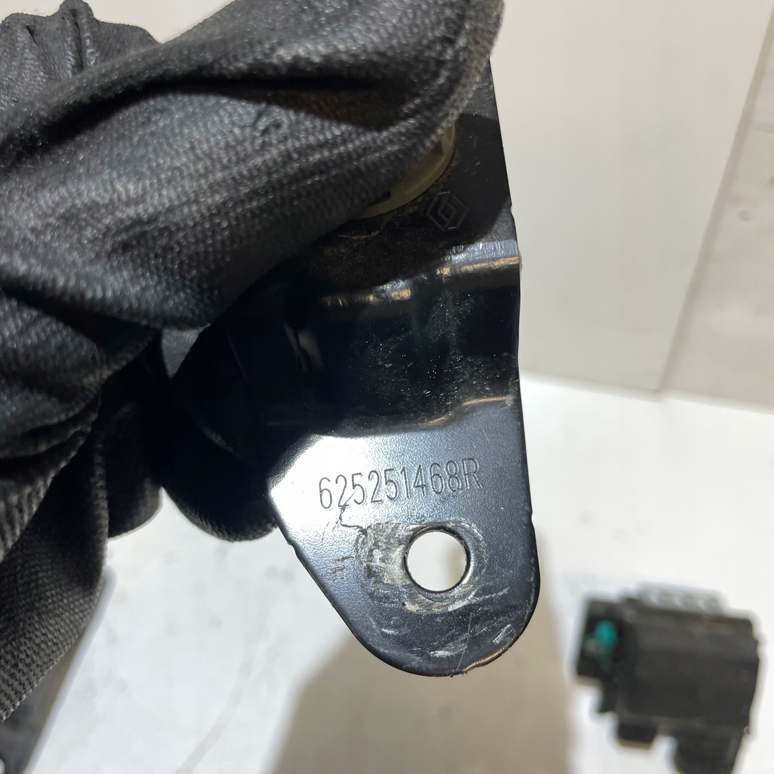RENAULT ARKANA OF THE TIP WSPORNIKI SUPPORT PANEL FOR RADIATORS