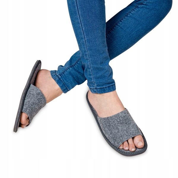 

Filcowe Kapcie Damskie Szare Klapki Domowe Polskie