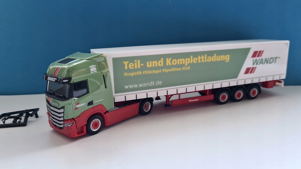 Herpa 313438 Iveco S-Way Wandt 1:87
