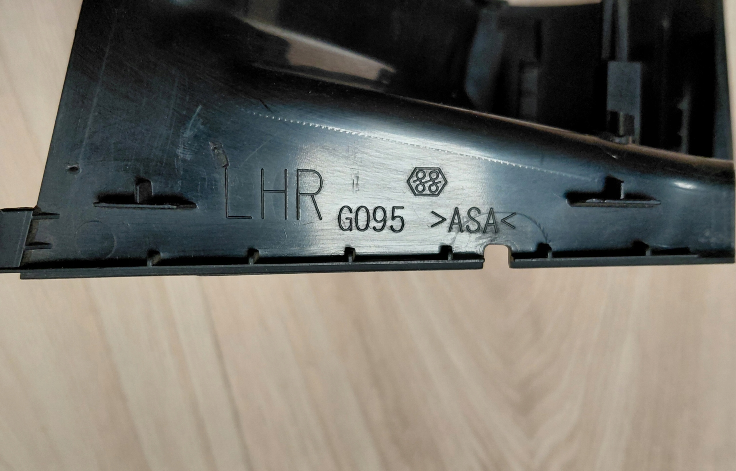 TOYOTA RAV4 IV Couvre Fixation Rétroviseur Droit