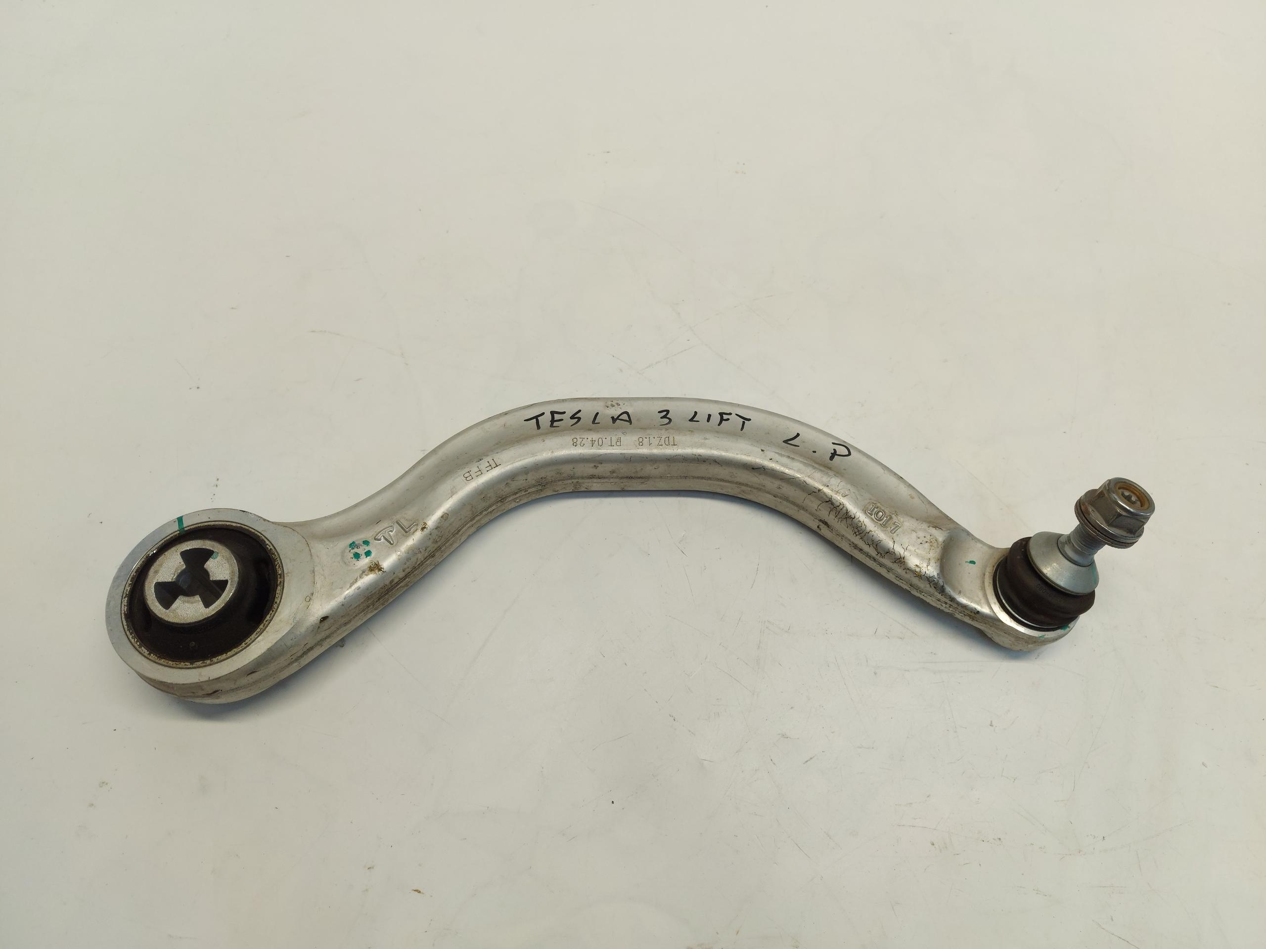 TESLA MODEL 3 LIFT 2024 HIGHLAND arm front left lower