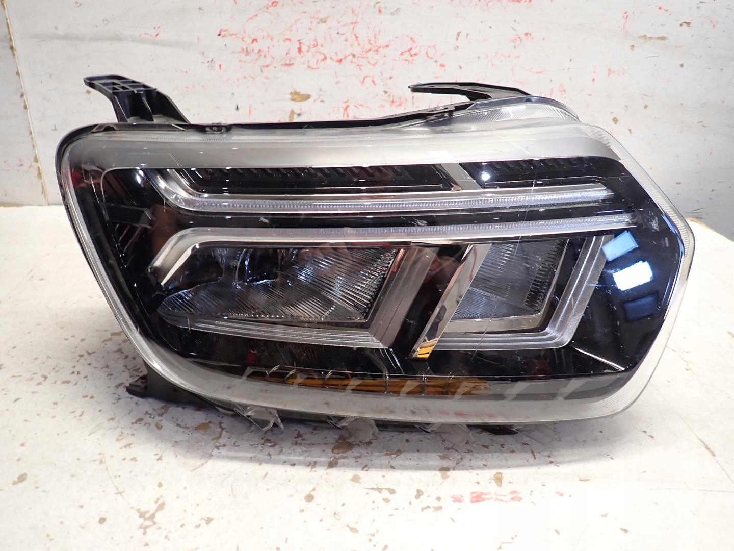 light front front right DACIA DUSTER II LIFT LED 2021- 260109550