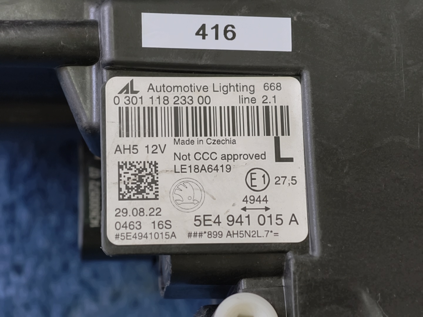 SKODA OCTAVIA IV light REFLEKTOR FULL LED left front original 5E4941015A