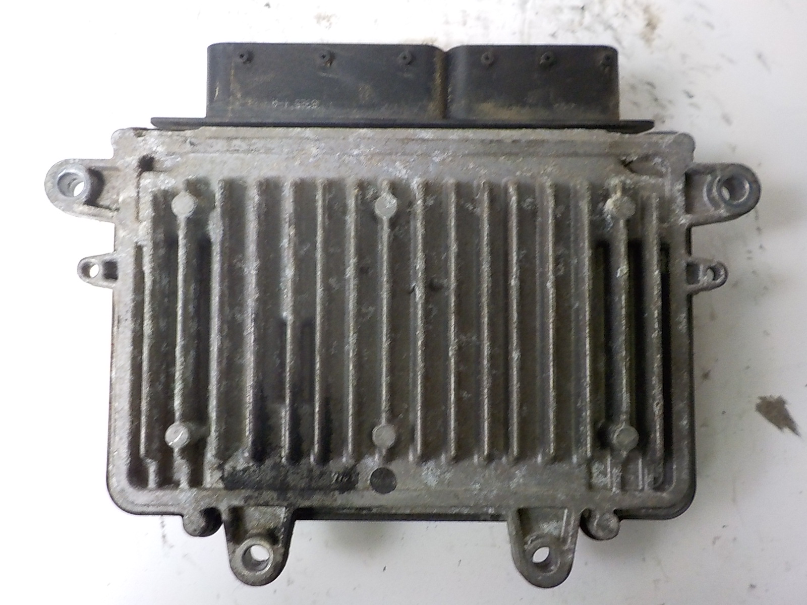 MERCEDES computer control unit 0281012953 A6401506479