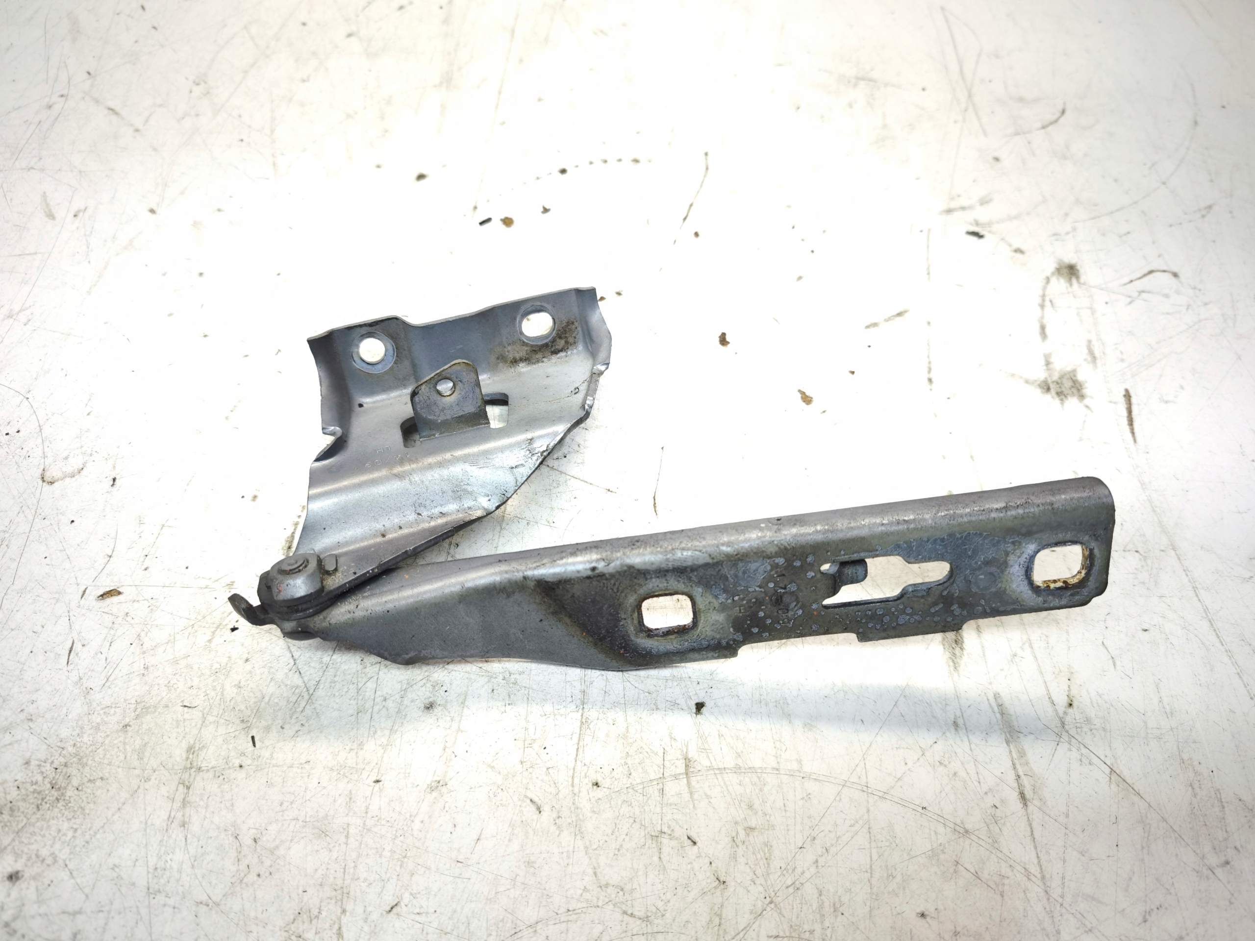 hinge bonnets left AUDI A5 8T 8T0823301E
