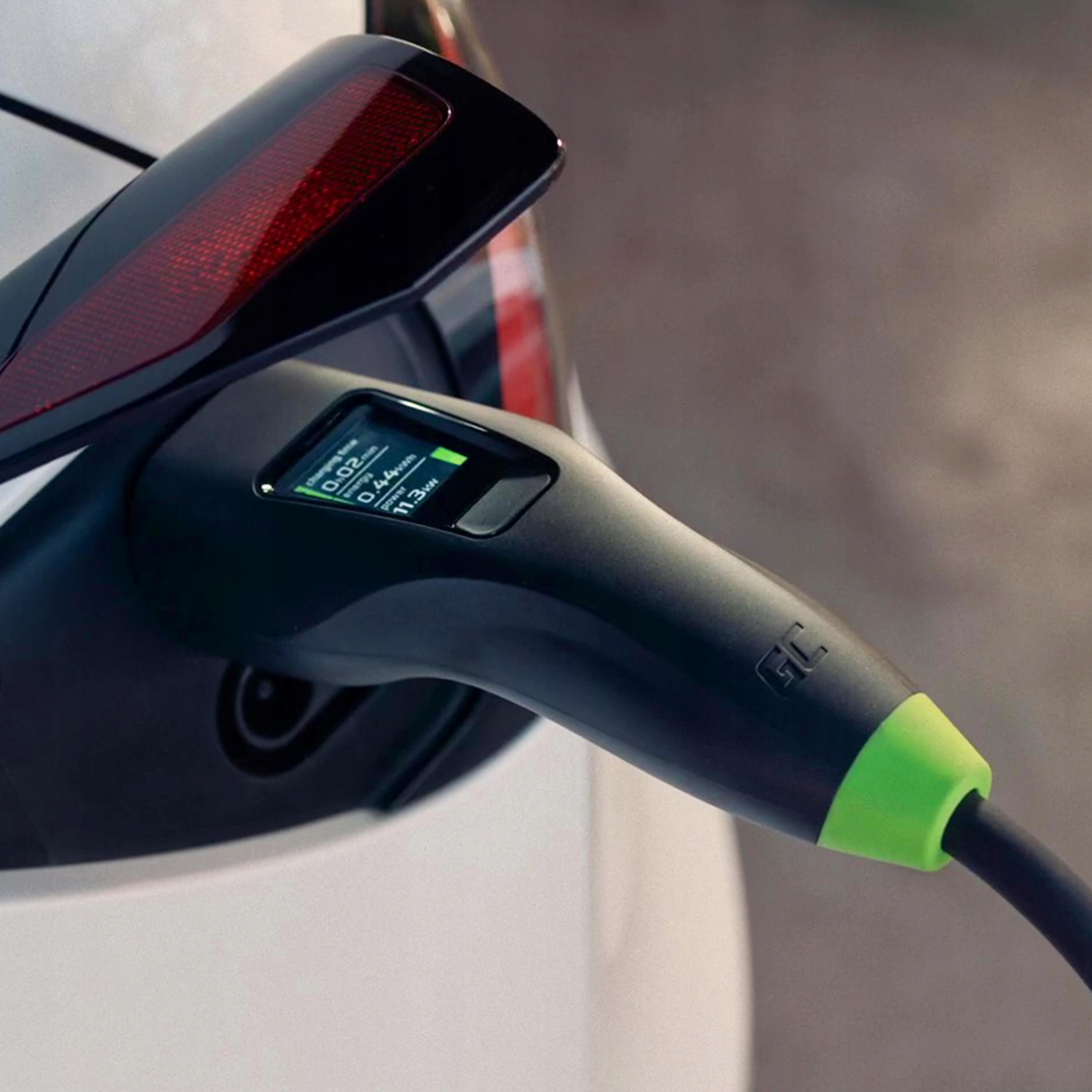 Green Cell GC Habu Ładowarka Mobilna EV 11kW 7m Typ 2 CEE 16A Wallbox 2w1 Napięcie 400 V