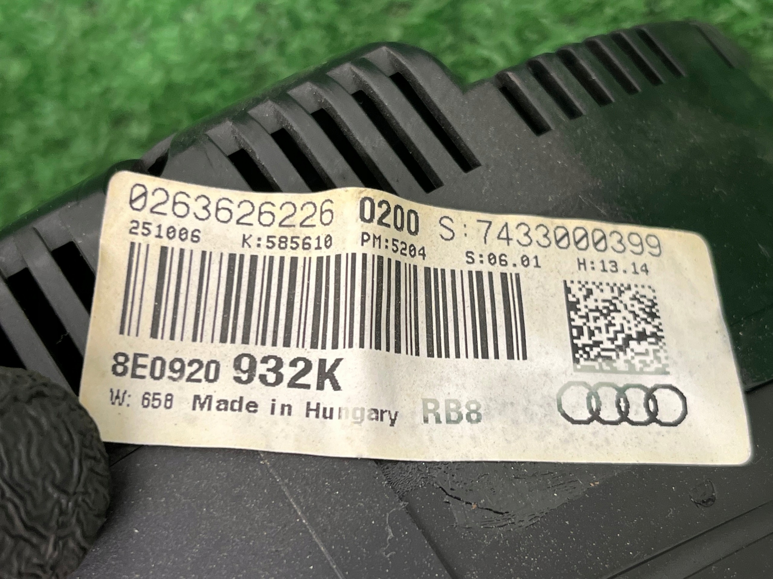 dials dials AUDI A4 B7 8E0920932K