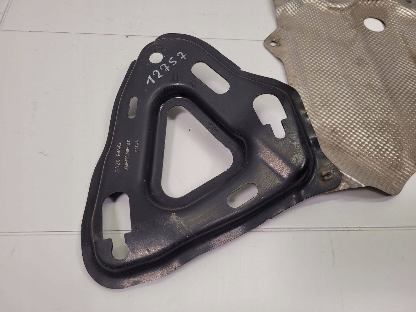 sider below radiator Ford Kuga 3 2020 LX6B-S101A81-DC