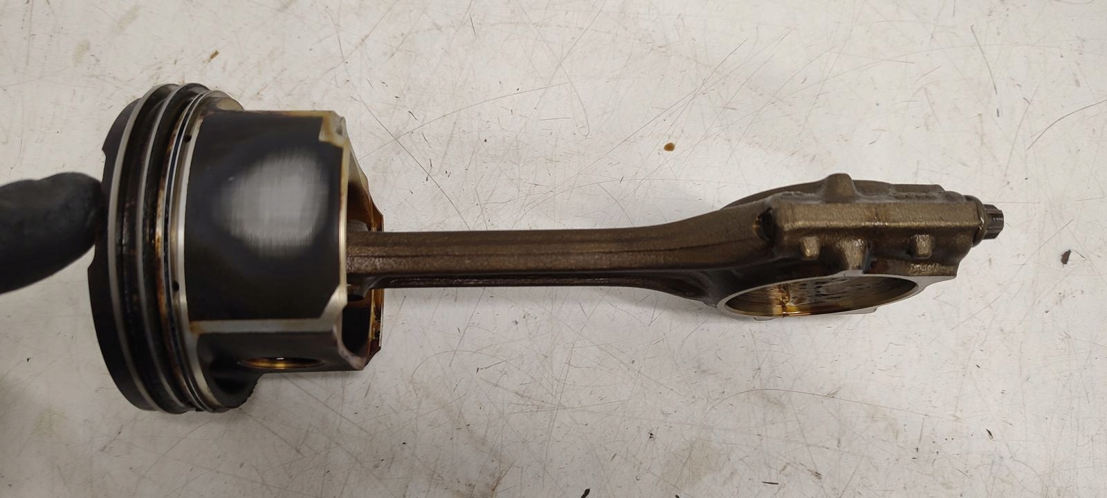 piston connecting rod Audi A4 B7 1,8T BFB
