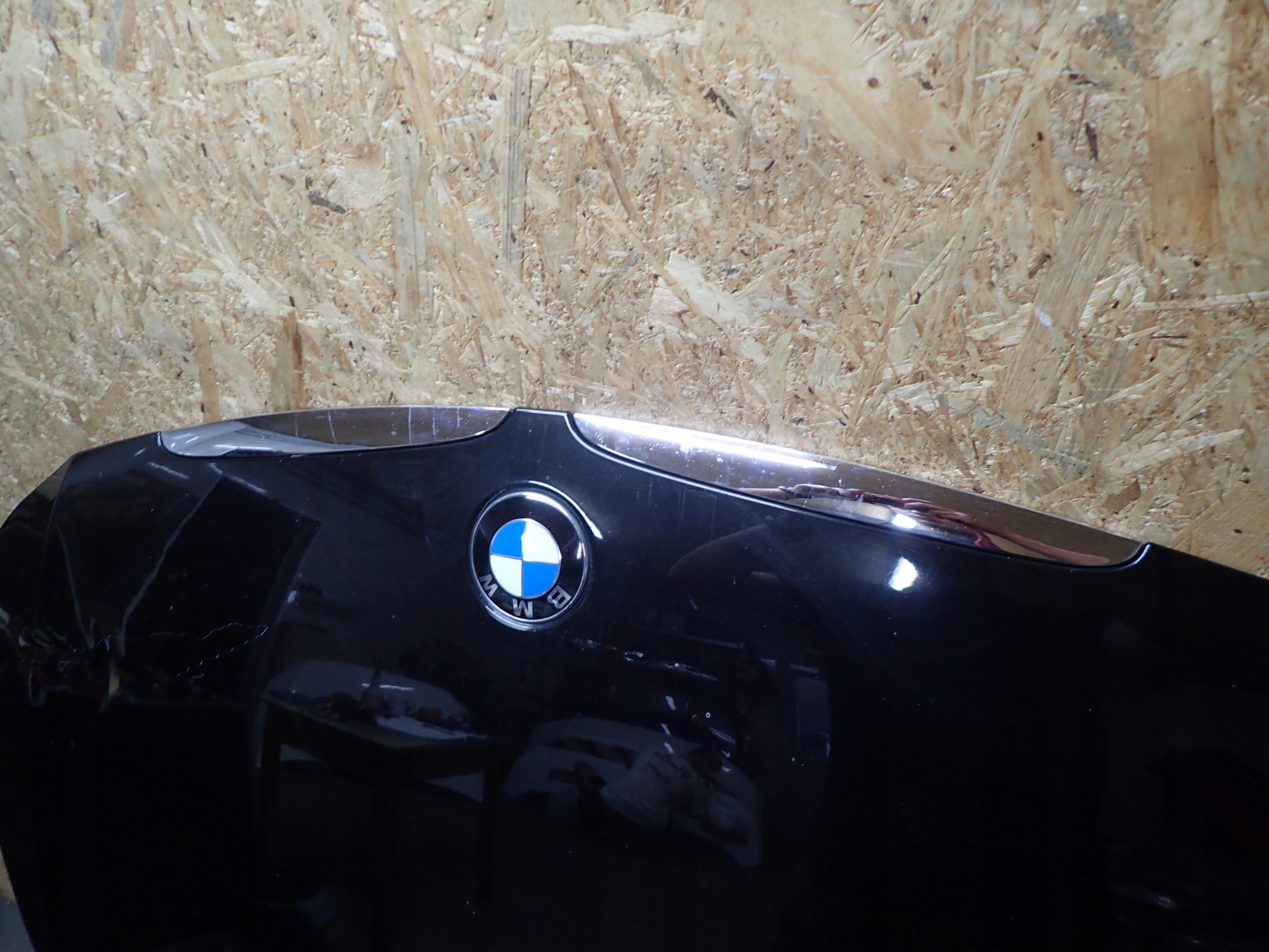 hauba BMW 3 III E90 E91 04-08