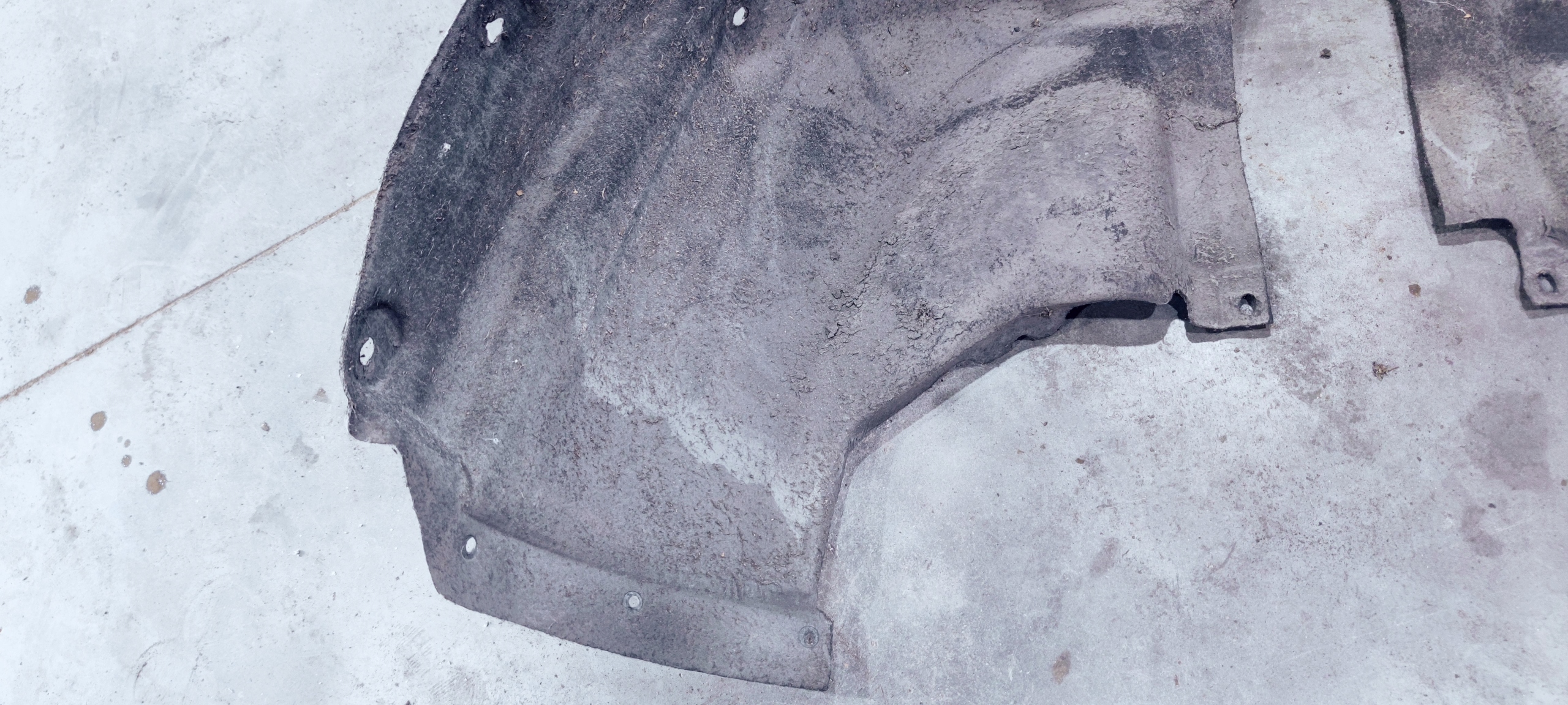 mudguard left rear part AUDI Q5 8R MATERIALOWE