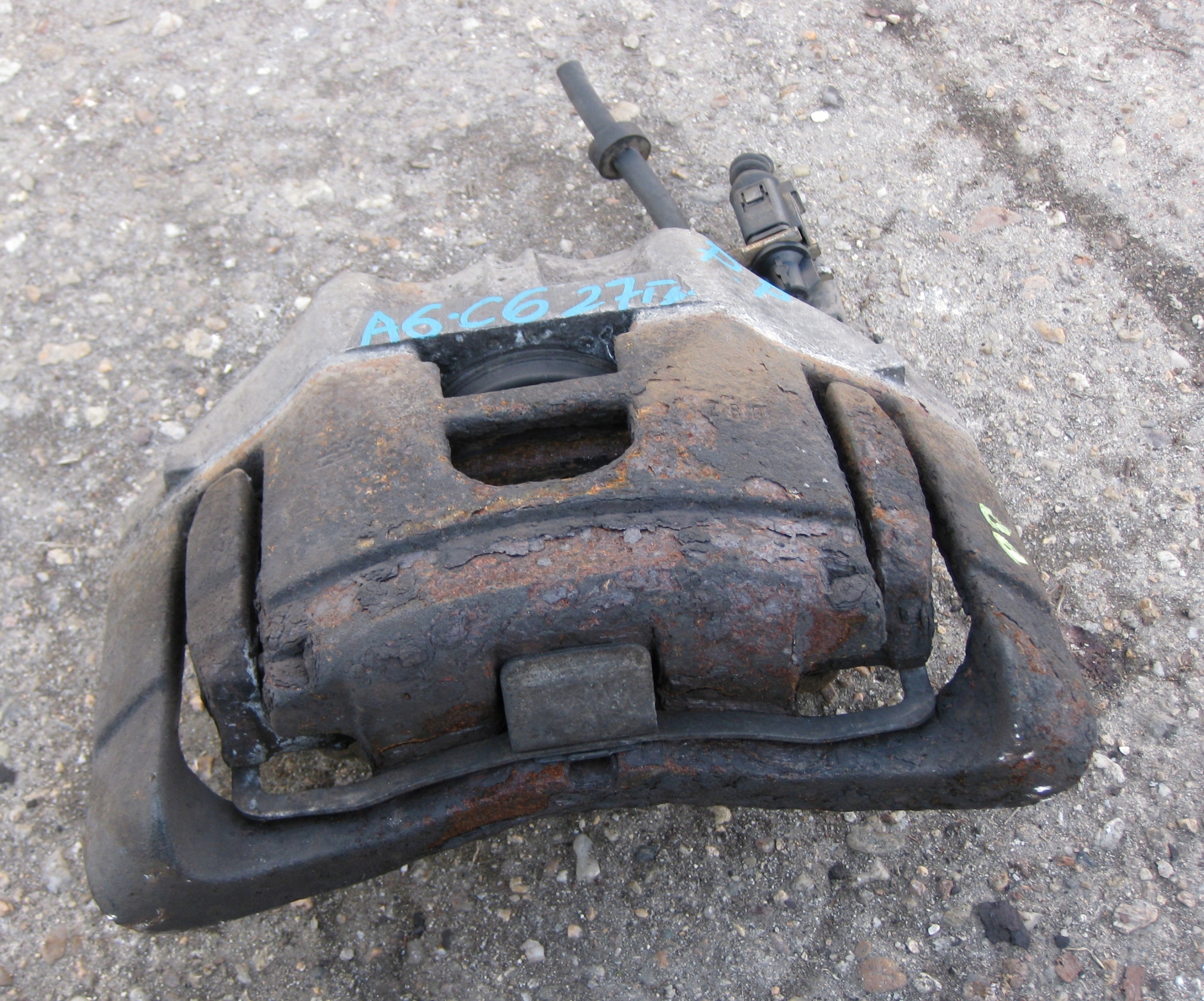 AUDI A6 C6 KOMBI 2.7 TDI 07R caliper brake right front
