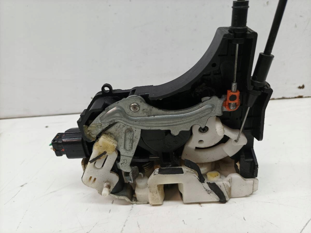 lock door rear part right Mitsubishi Outlander II (2005-2013)