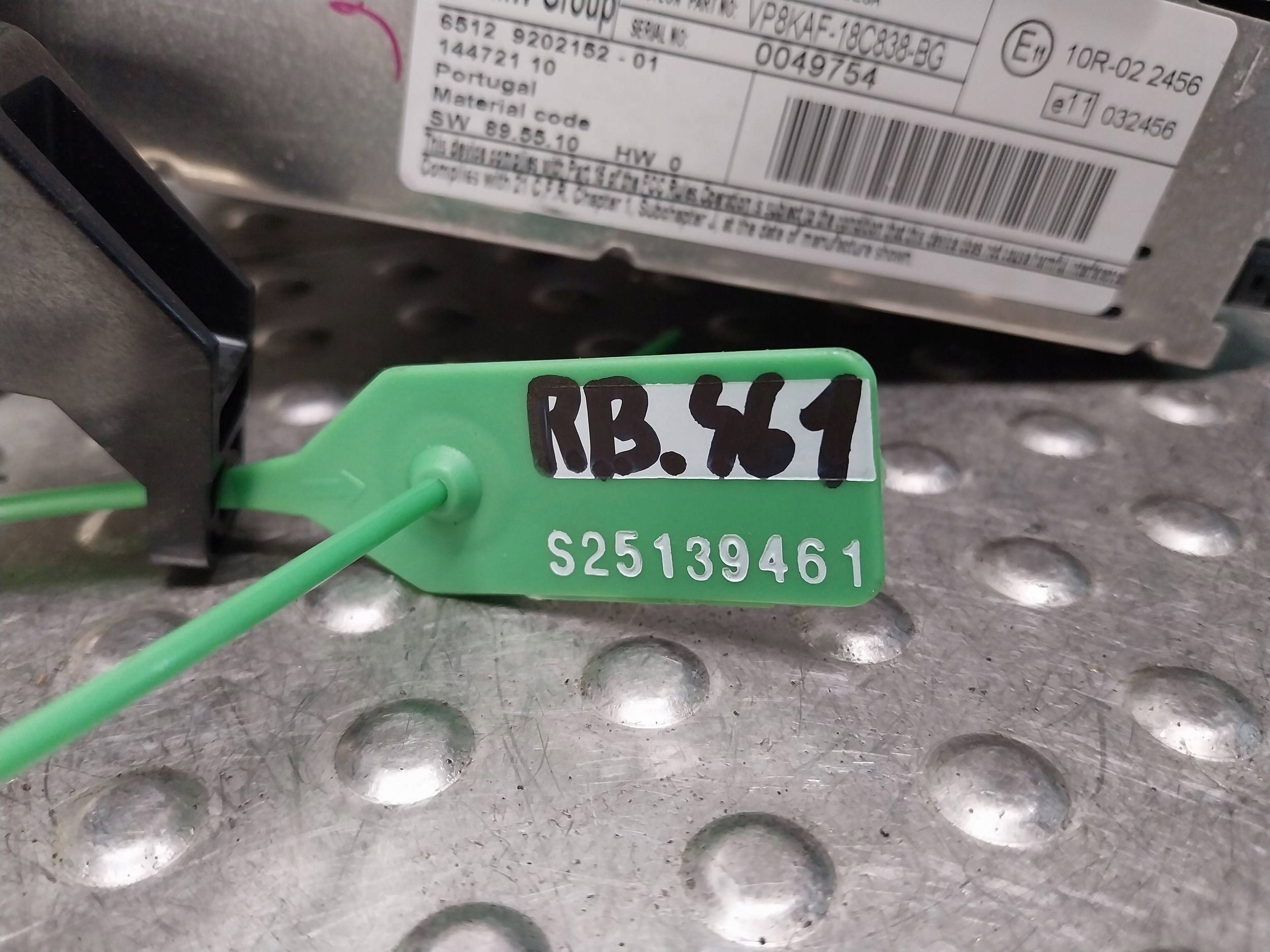 RADIO CD BUSINESS 9202152 BMW E81 E82 E87 E88 E90 E91 E92 E93 E84