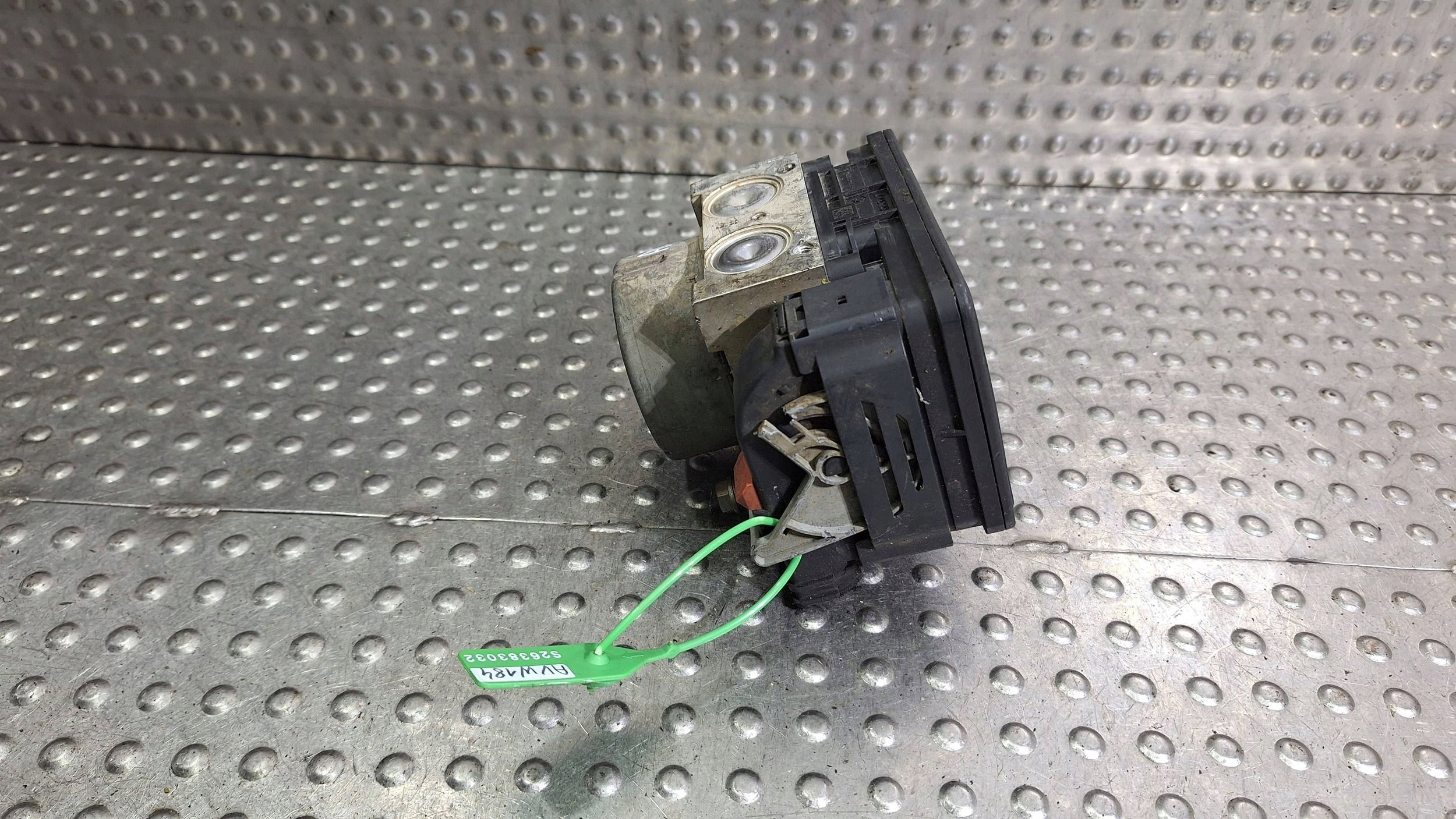 pump control unit ABS 5Q0614517DA SKODA SUPERB III PASSAT B8 A3 8V TOURAN 5T