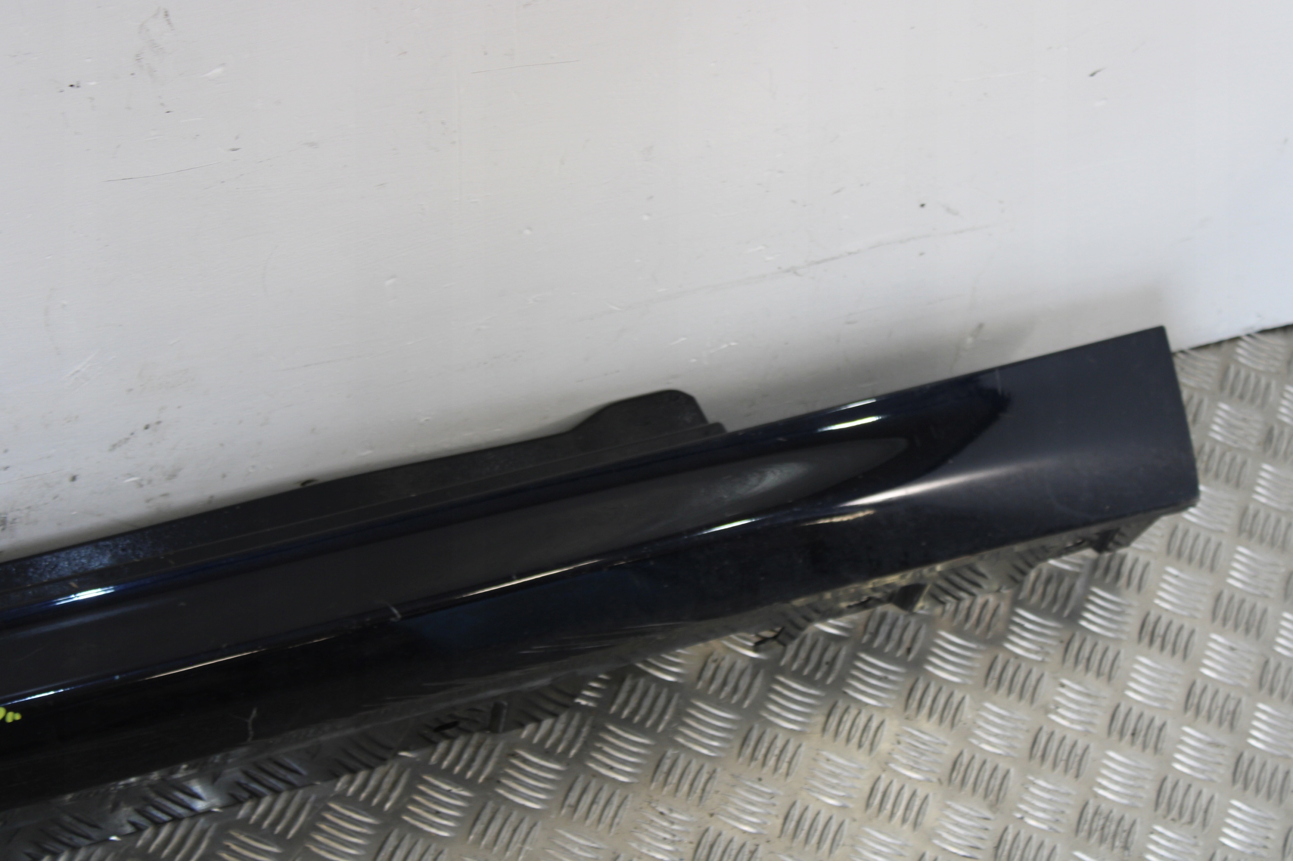 threshold right cap threshold right 8052654 BMW 6 GRAN COUPE F06 m-packet