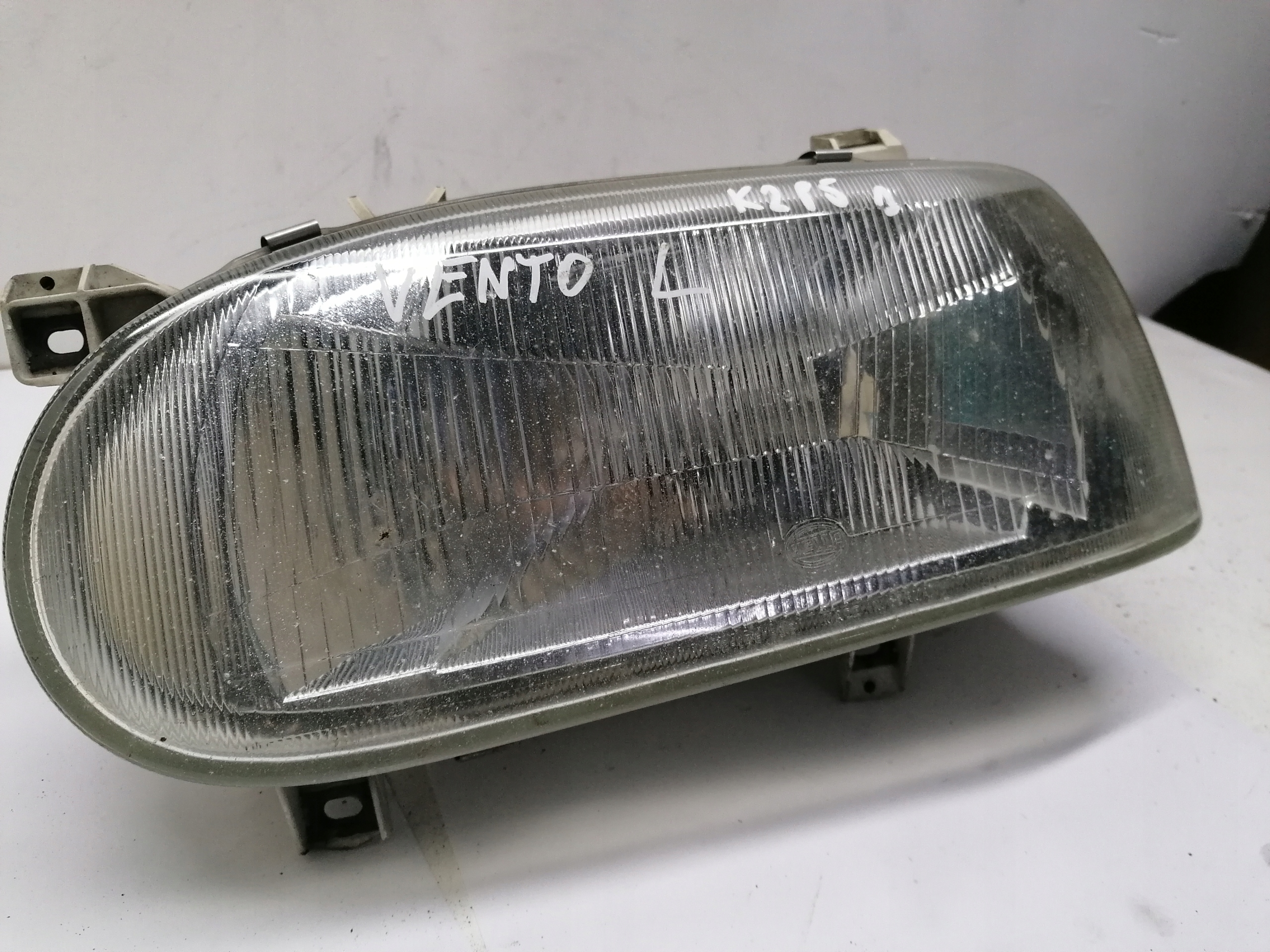 light front left front VW VENTO HELLA