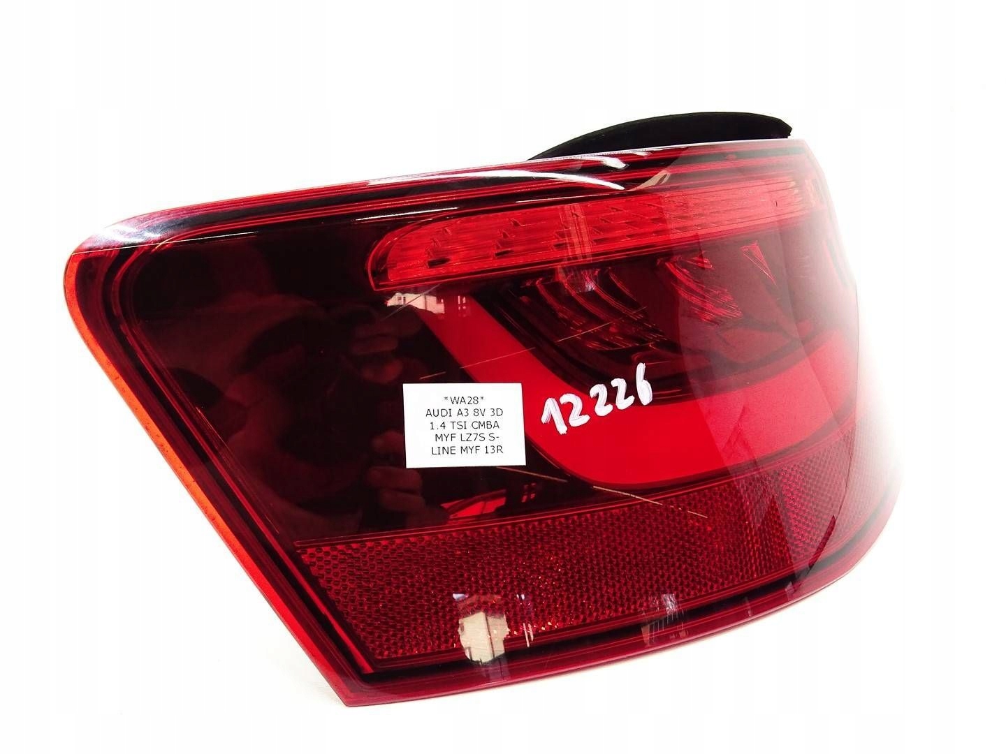 light left rear part left rear AUDI A3 8V 3D HB LED 8V3945095B
