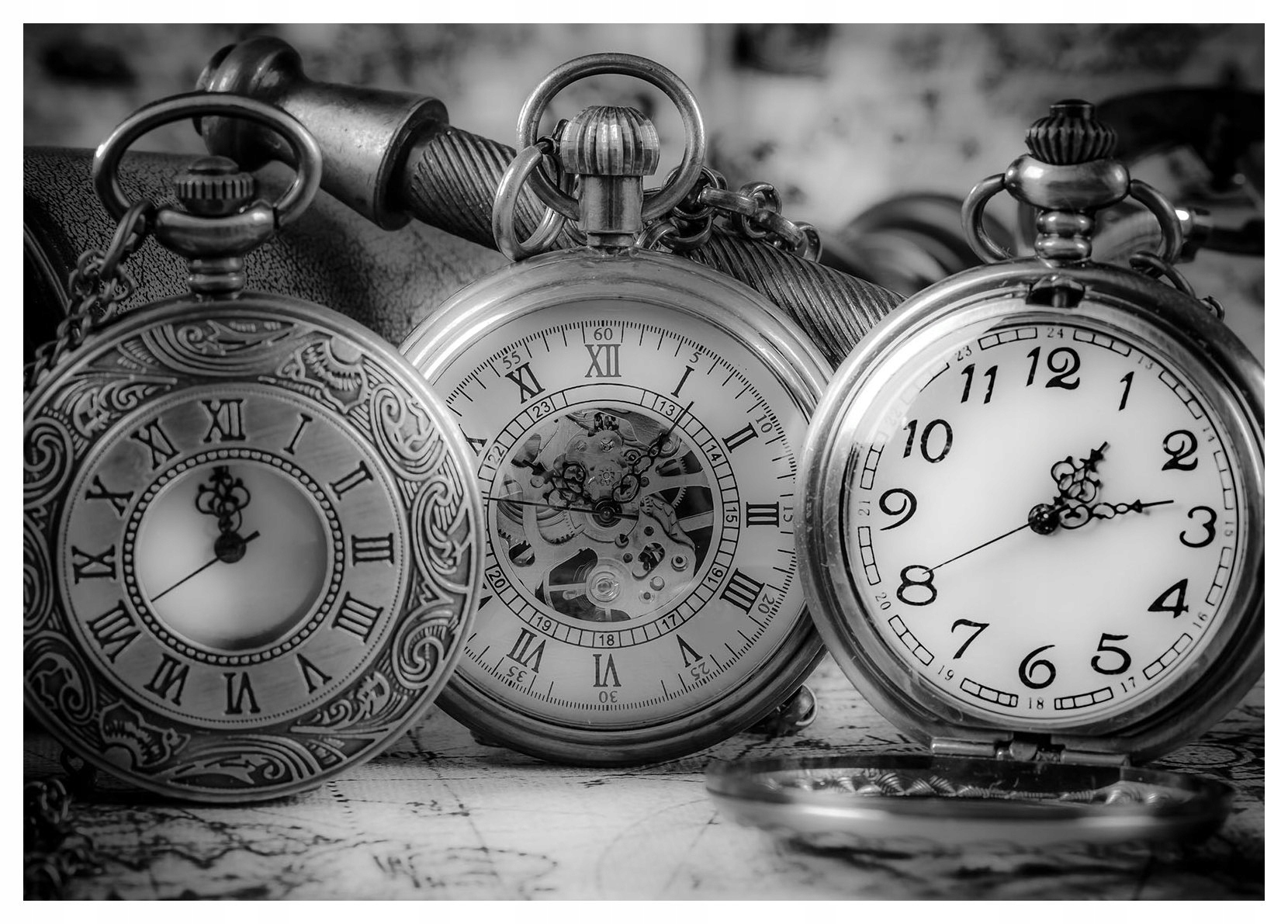 Fototapeta Starožitné hodiny a vintage vinylová mapa 368x254 lepidlo