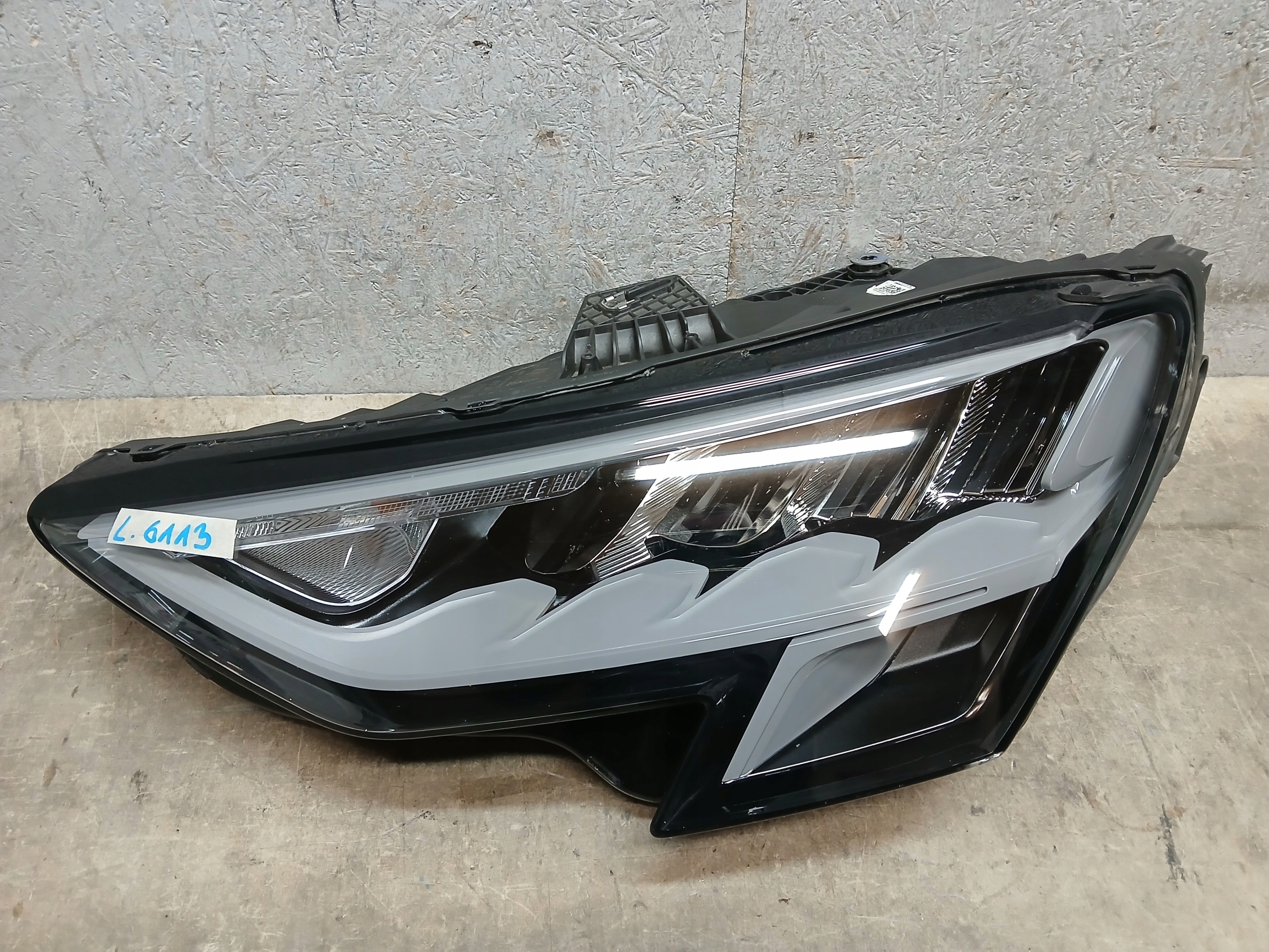 light front left AUDI A3 8Y FULL LED 8Y0941001