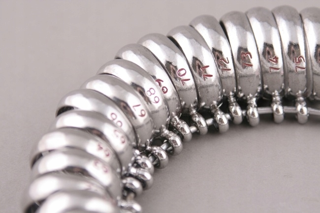 Odměrné svatební prsteny