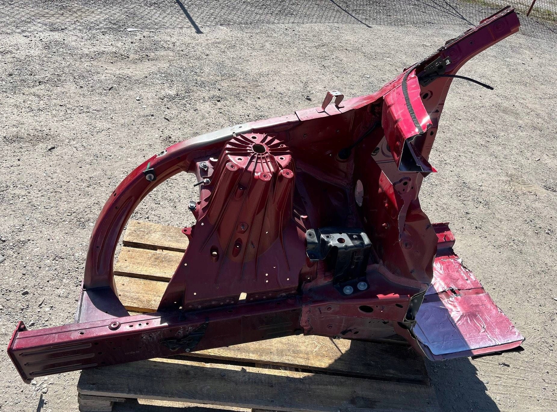 quarter front front right quarter Ford Explorer VI 2020