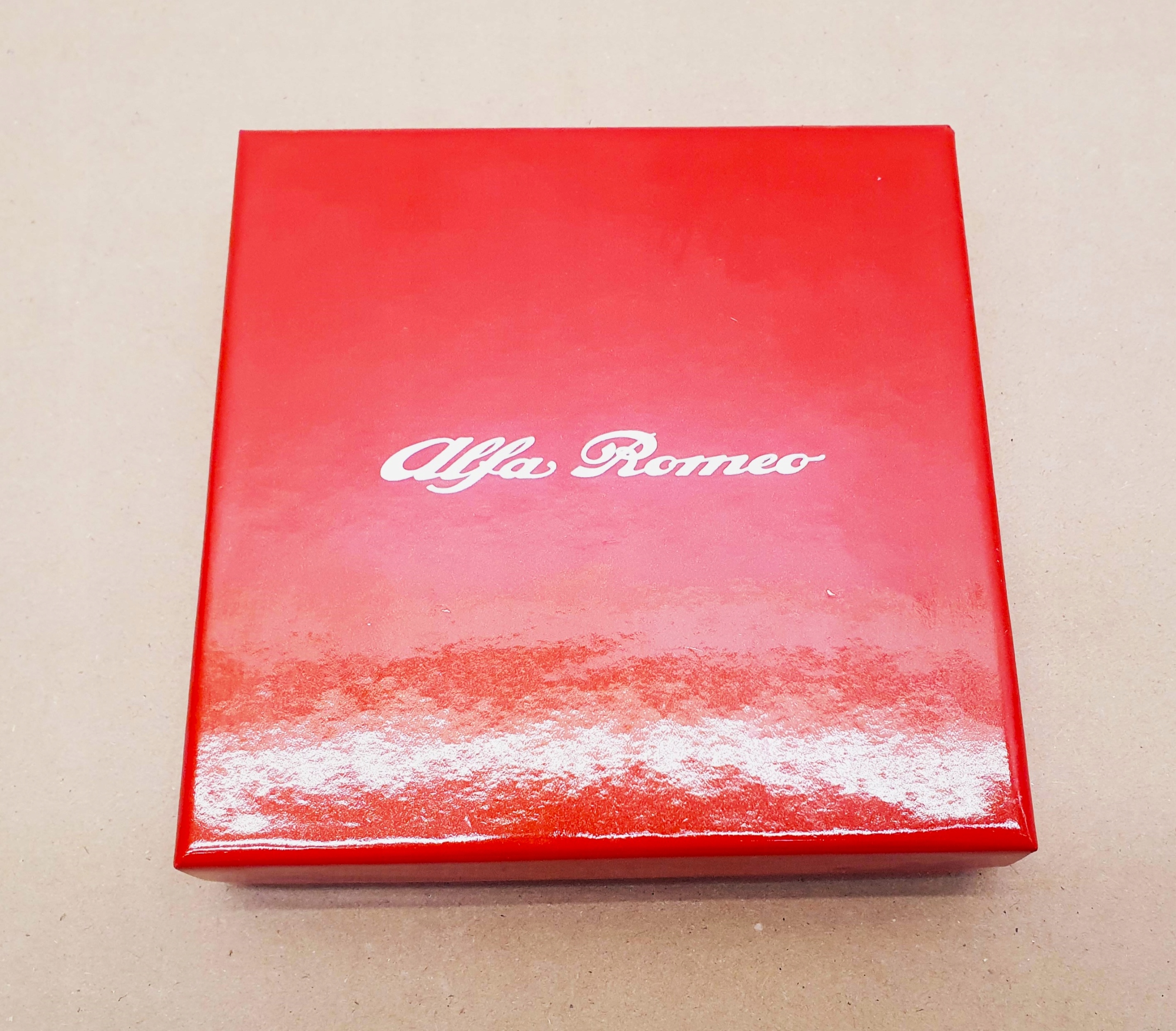 ORYGINAŁ ALFA ROMEO ELBLEMAT 71806020 GIULIETTA QUADRIFOGILIO Marka Alfa Romeo