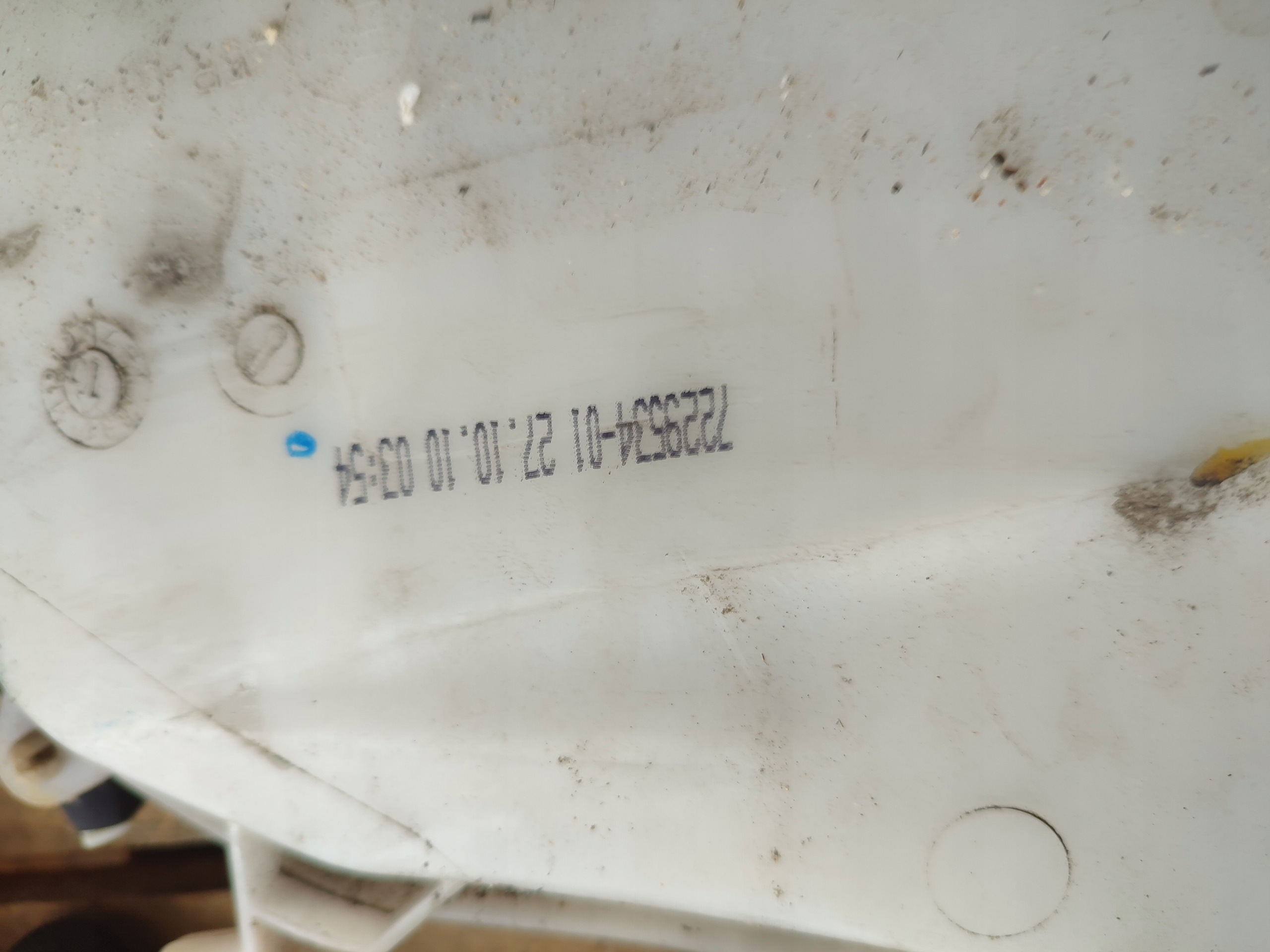 washer fluid tank XENON BMW E87 7229534