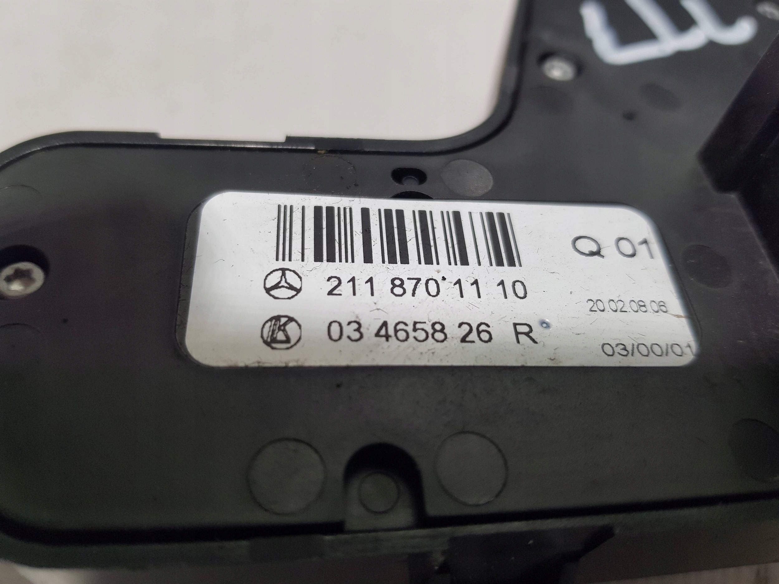PANEL seat right driver´s MERCEDES W211 2118701110