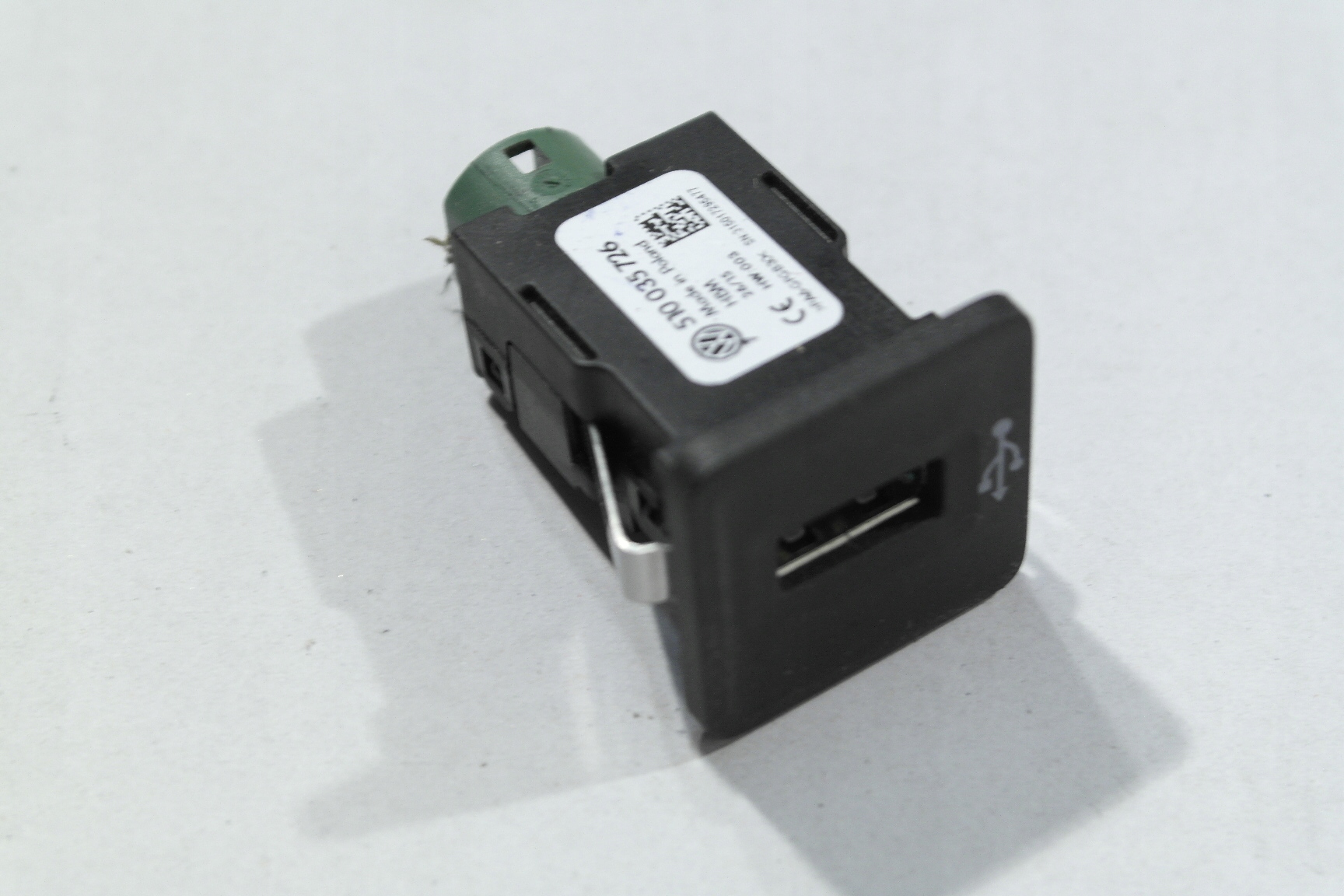 VW AUDI SEAT SKODA USB РАЗЪЕМ 510035726