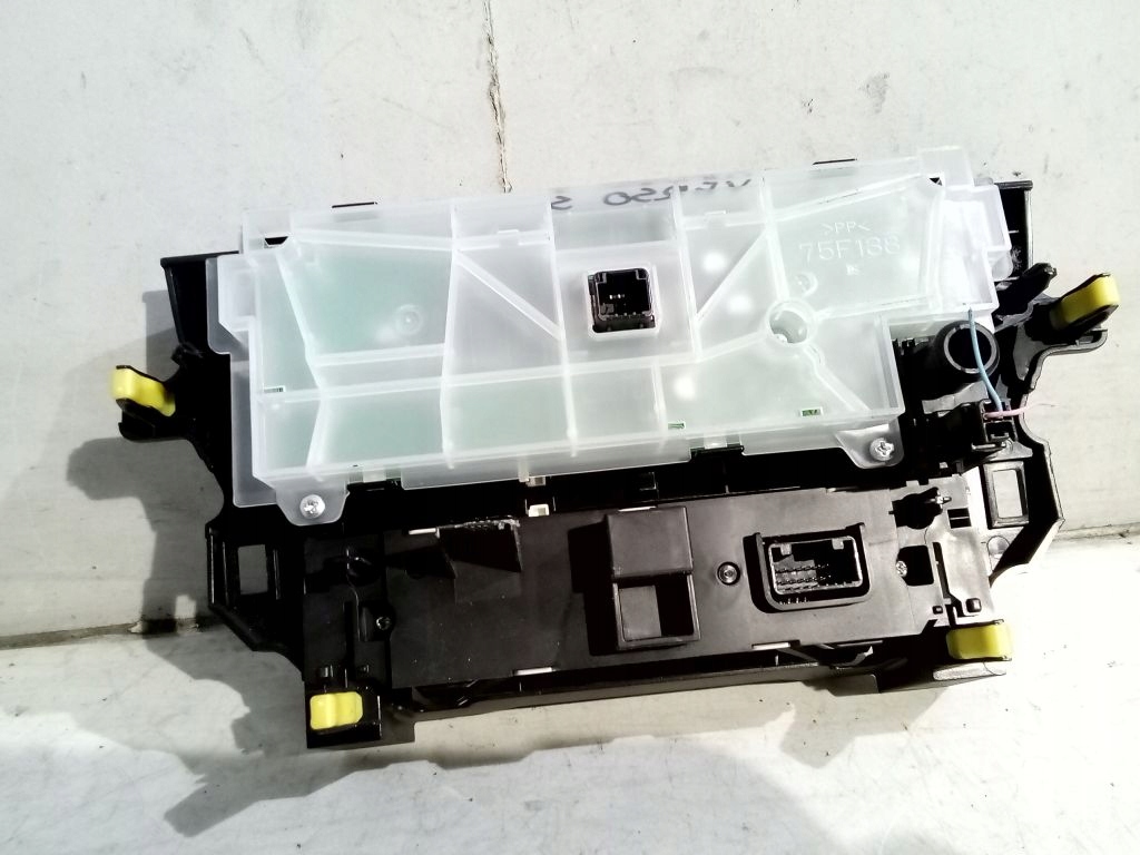 Toyota Verso S air conditioning control panel 55900-52690