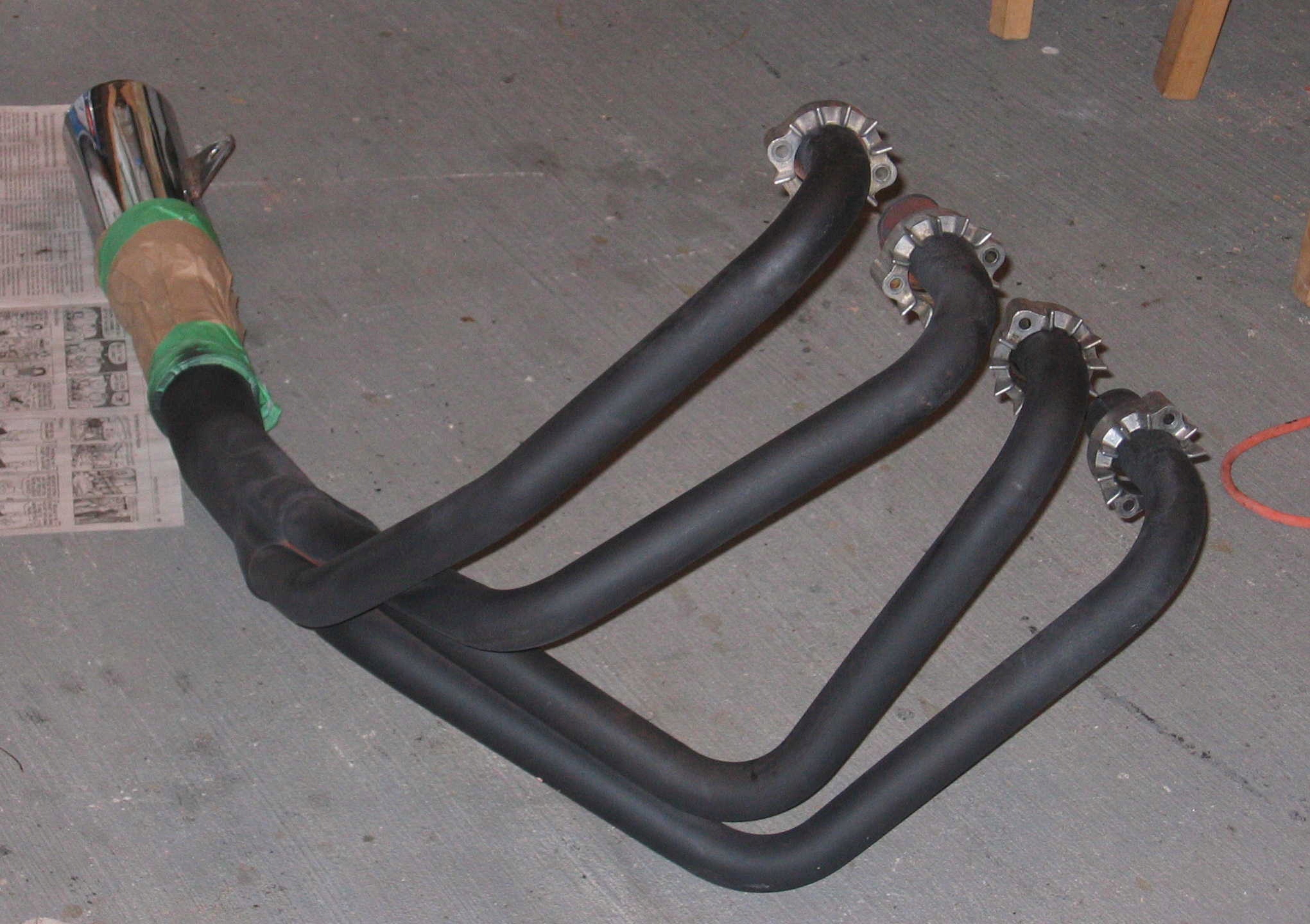 VHT SP102 FARBA ZAROODPORNA DO TLUMIKA PIECA SPRAY Manufacturer catalog number GSP102