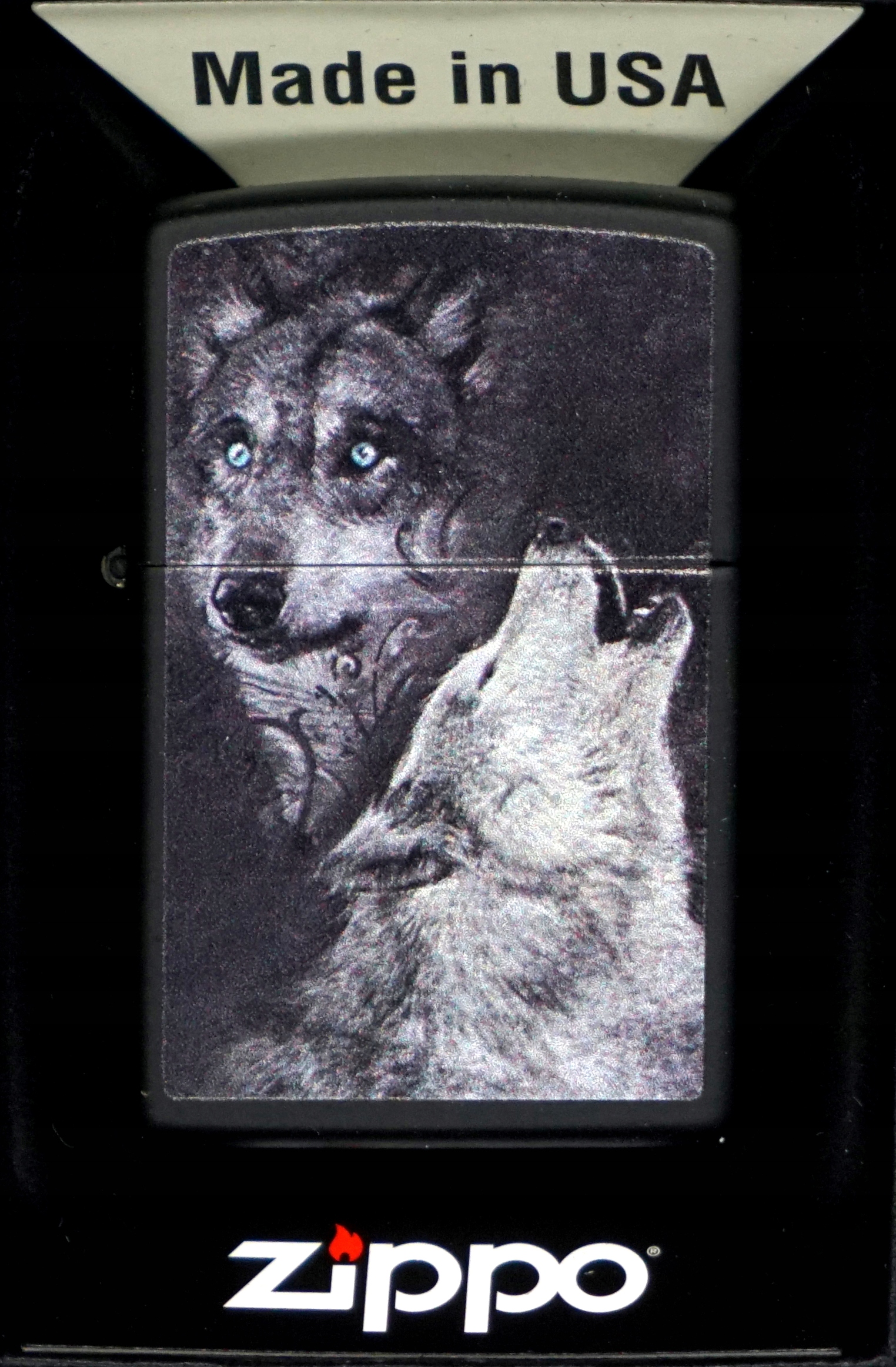 Zapalovač Zippo Wolves 60002929 Větruodolný benzínový