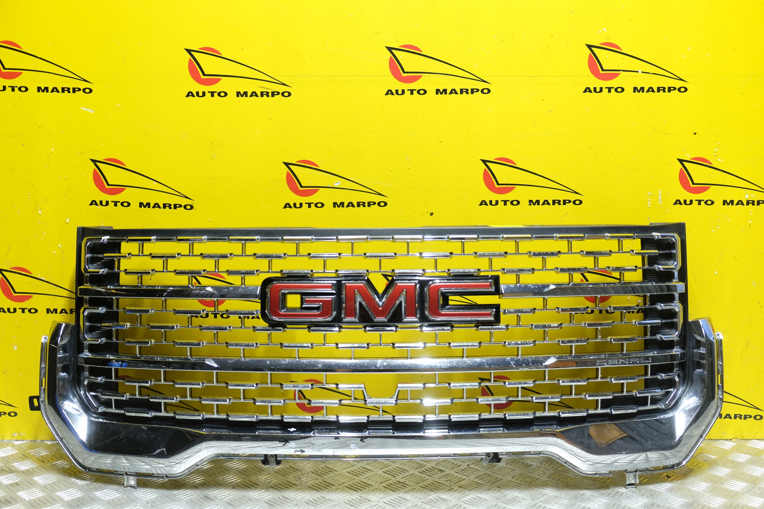 GMC ACADIA 2020 2021- GRILL ATRAPA PRZÓD USA Producent części General Motors