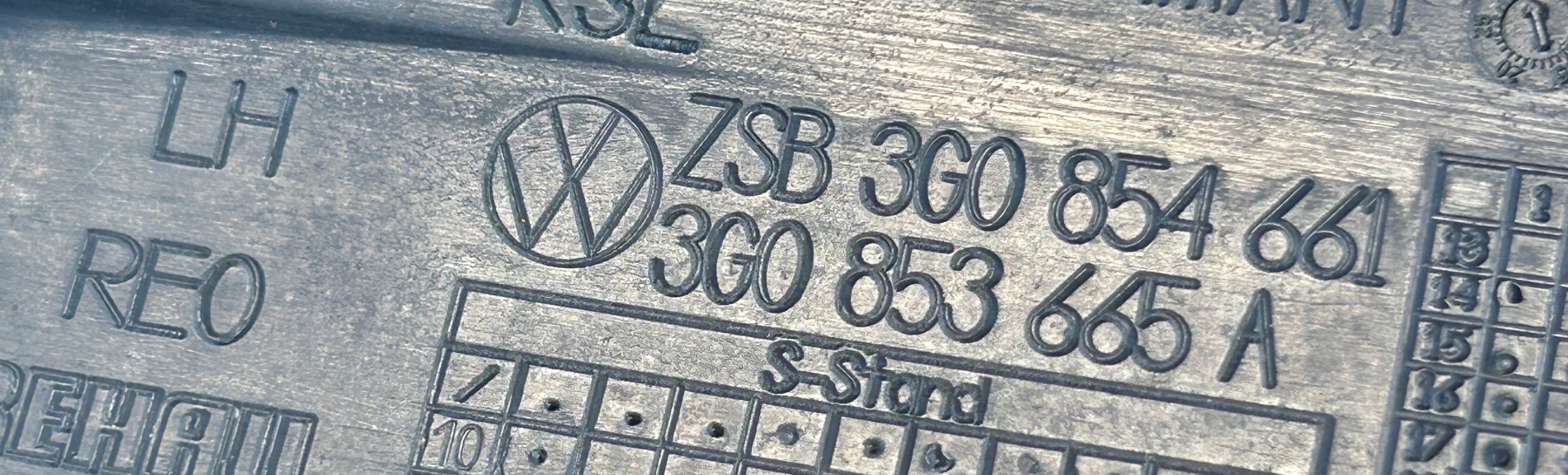 grid left of a bumper front VW PASSAT B8 14- 3G0853665A