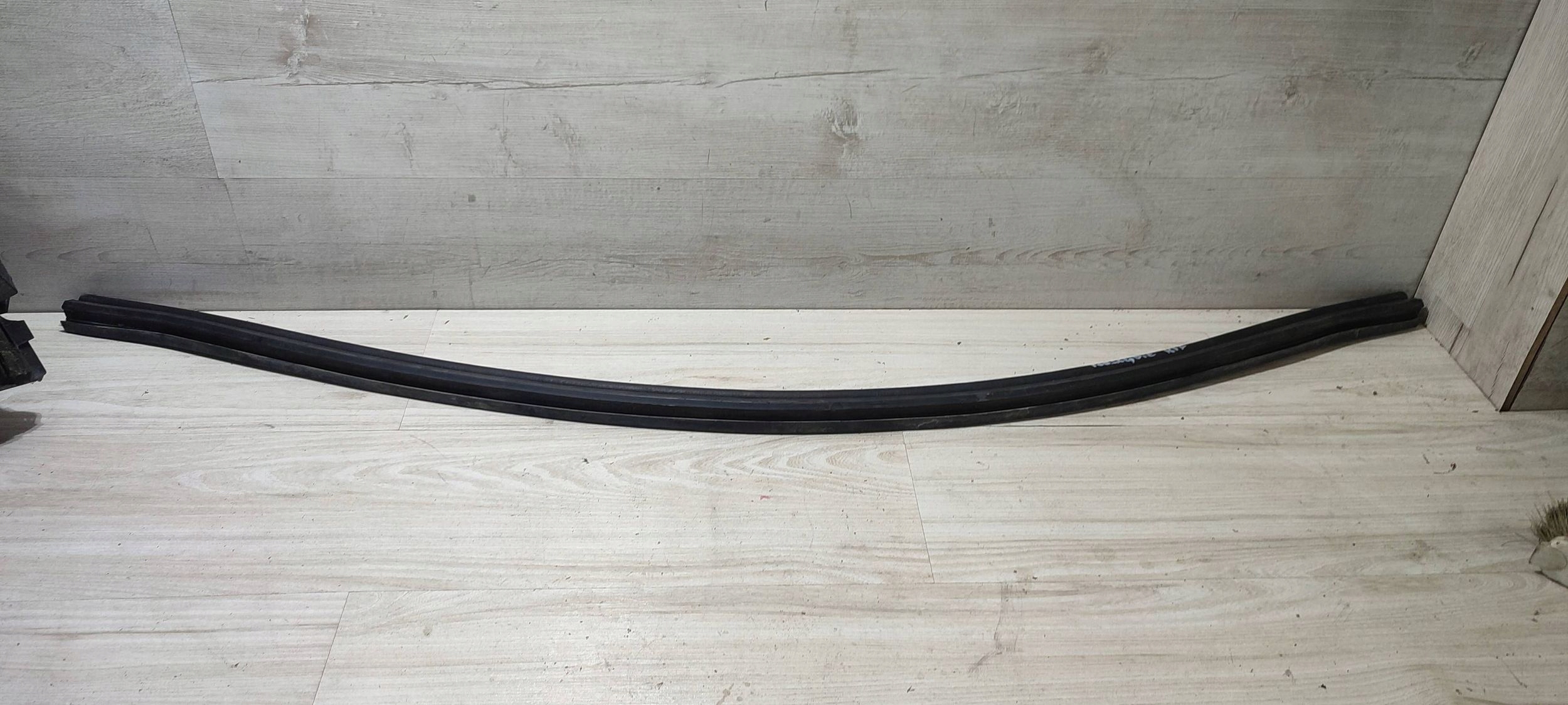 gasket bonnets under the window Peugeot Rifter