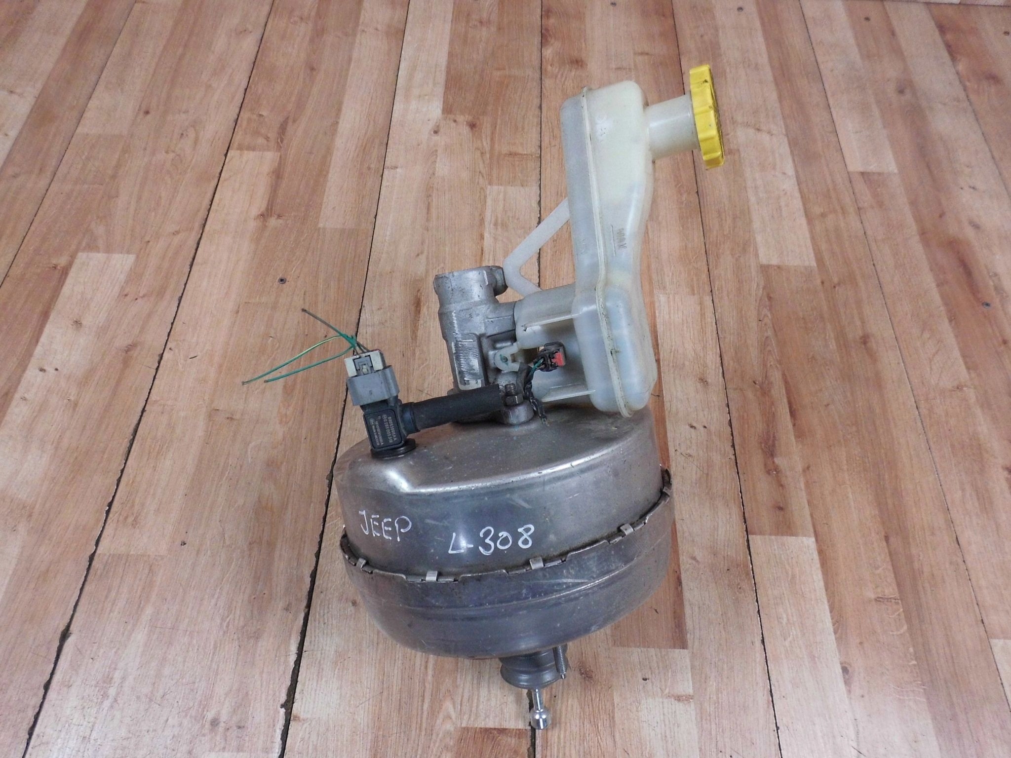 Chrysler Pacifica 2017 1.6 servo brake P04581680AE