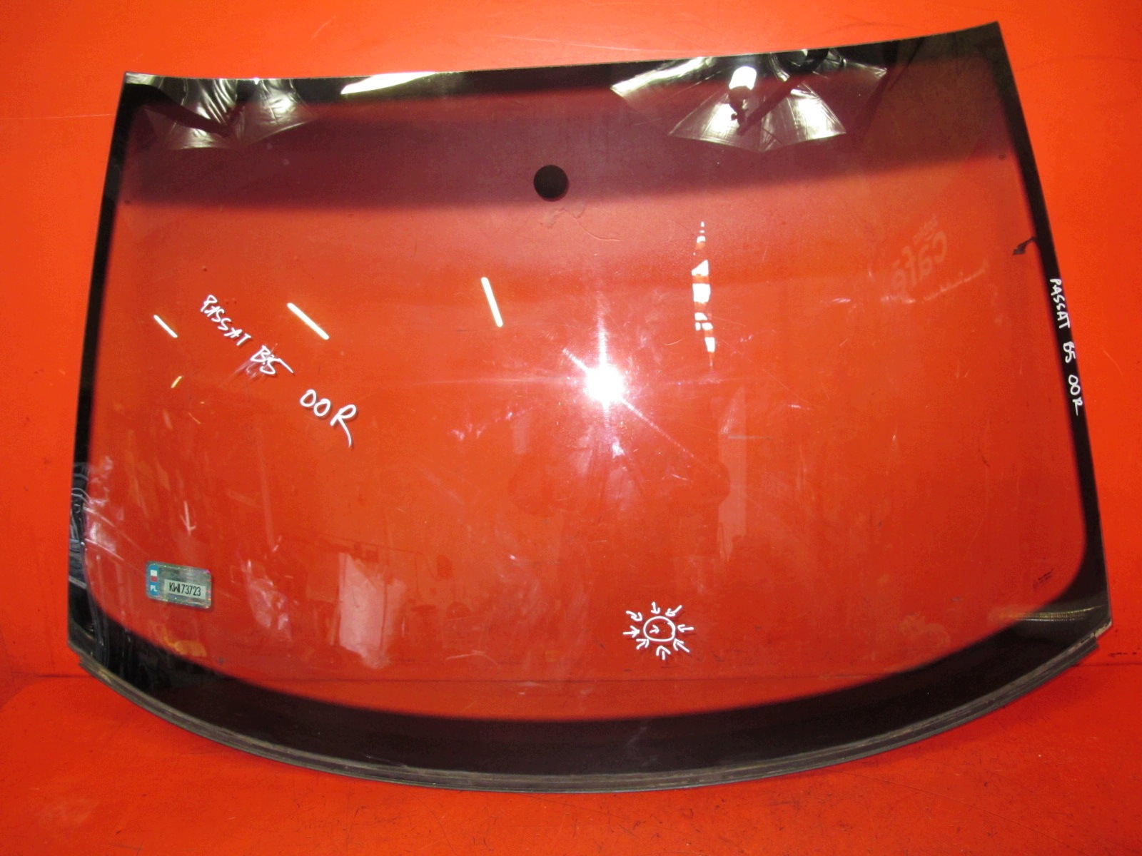 VW Volkswagen PASSAT B5 3B 1997- windscreen front front