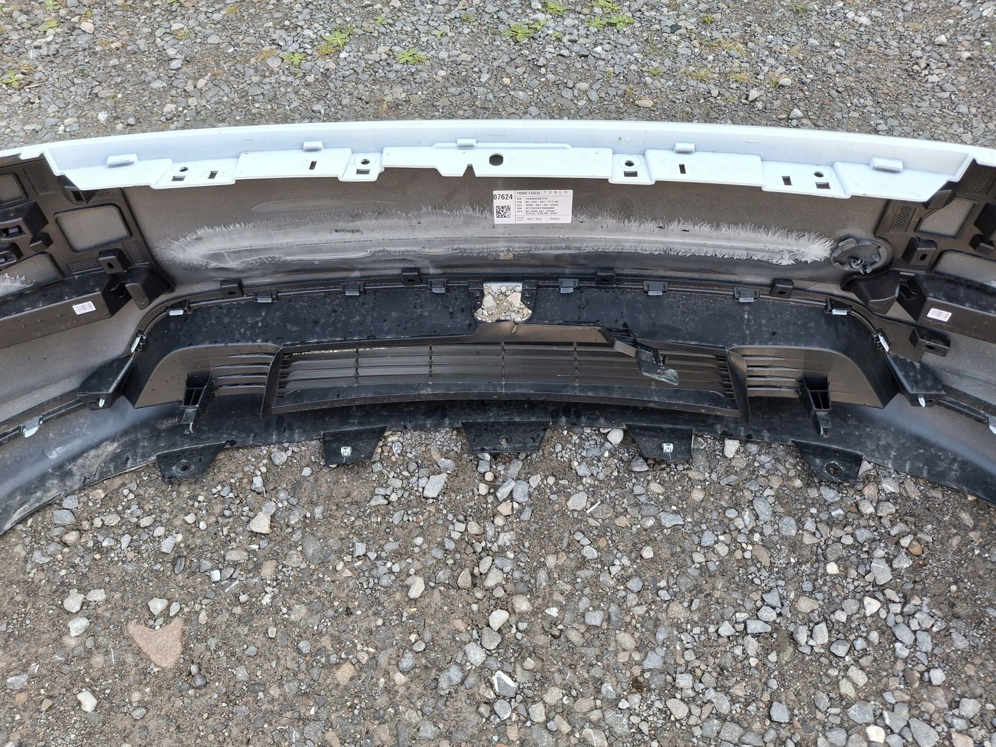 Paraurti anteriore TESLA MODEL Y JUNIPER 2025R->