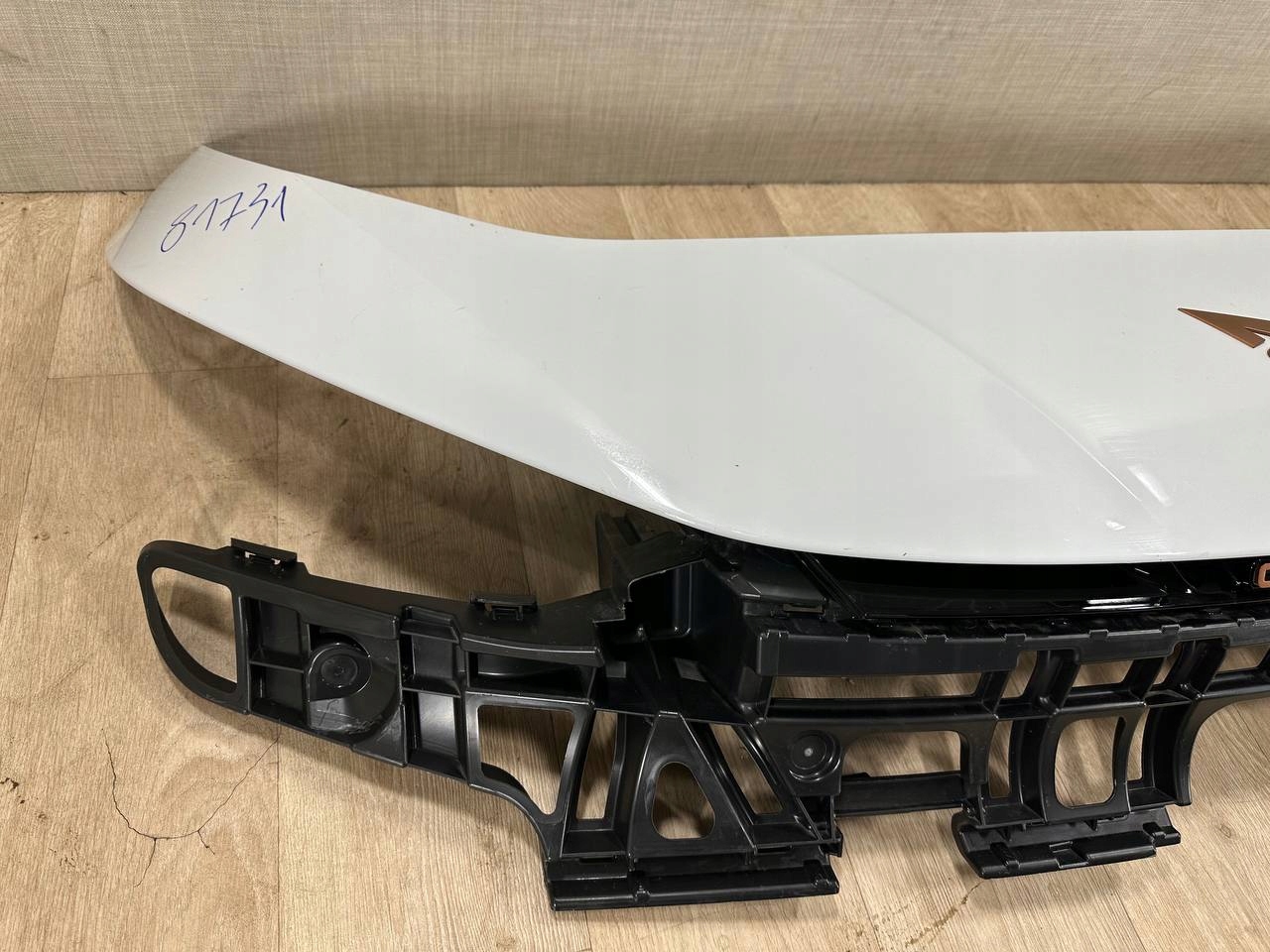 CUPRA BORN 2021-> pillar support bumper front 10E807231