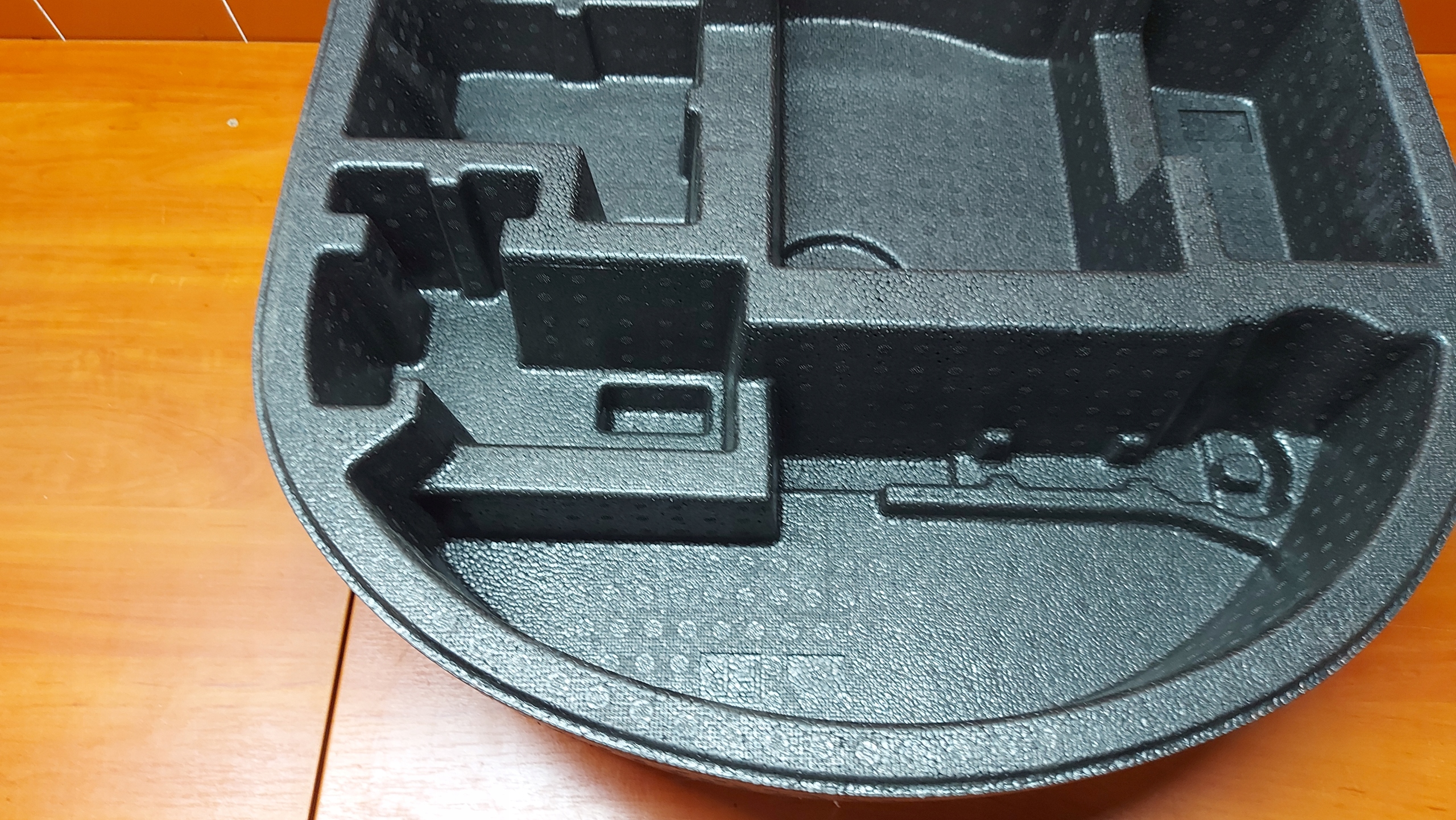 STYROPIOAN boot floor well TOYOTA YARIS CROSS 21