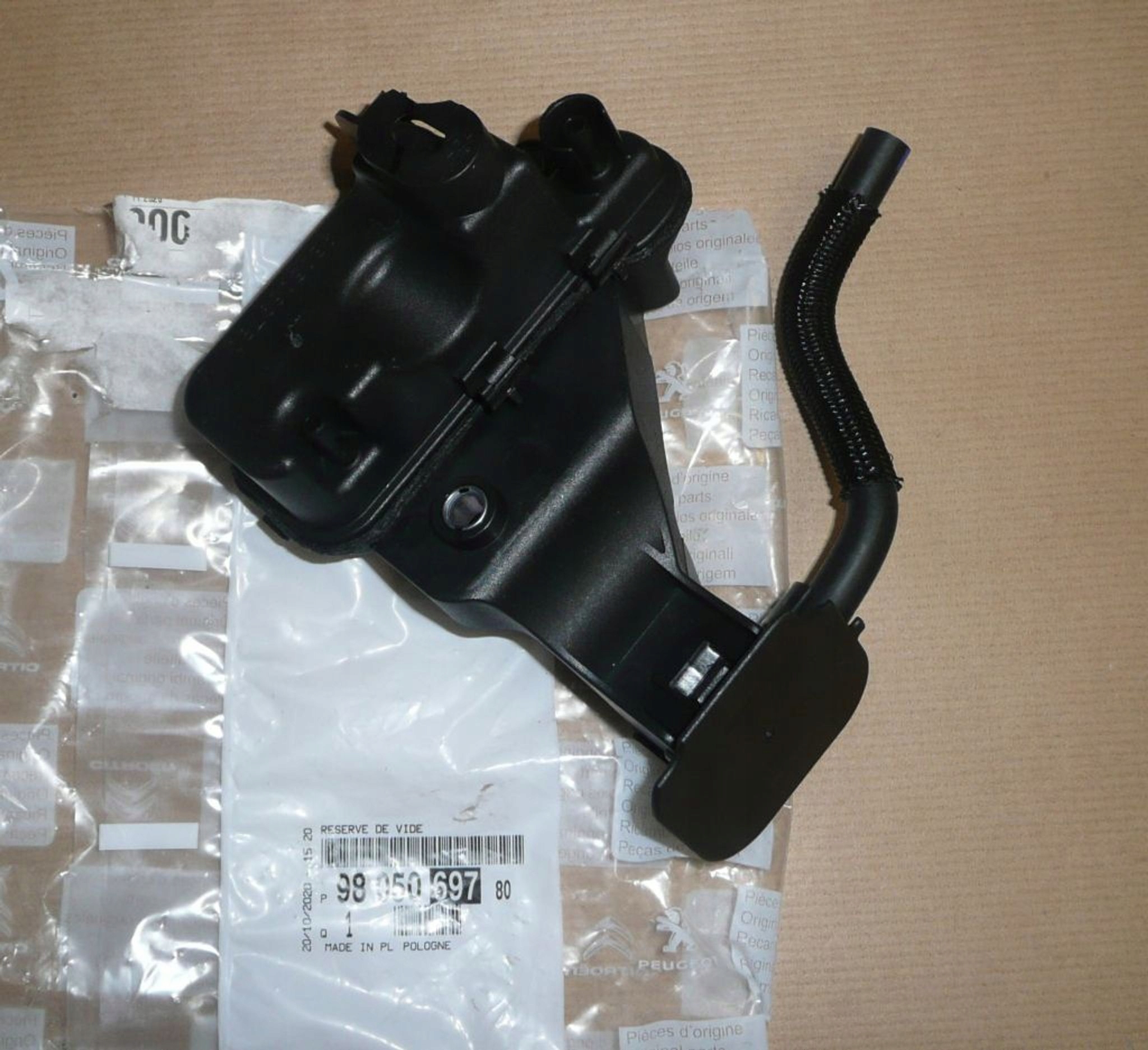 Podtlaková Nádrž C C4 2.0HDI 9805069780