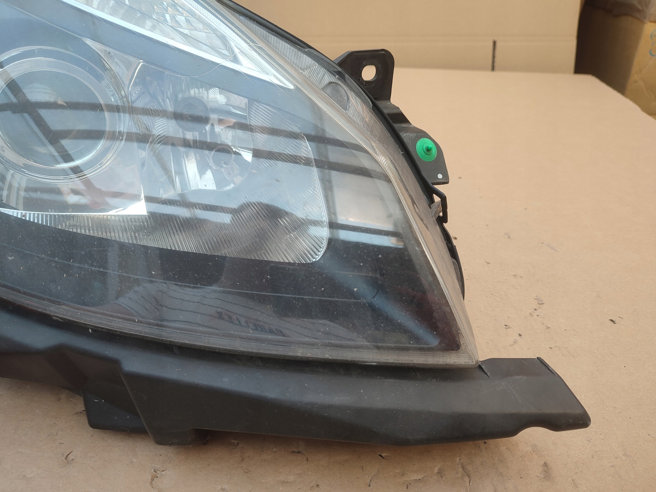 REFLEKTOR right front right lens EU RENAULT CLIO 3 III 05-09 8200261612